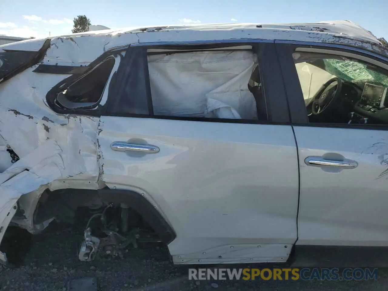 11 Photograph of a damaged car JTMN1RFV1KD510346 TOYOTA RAV4 2019