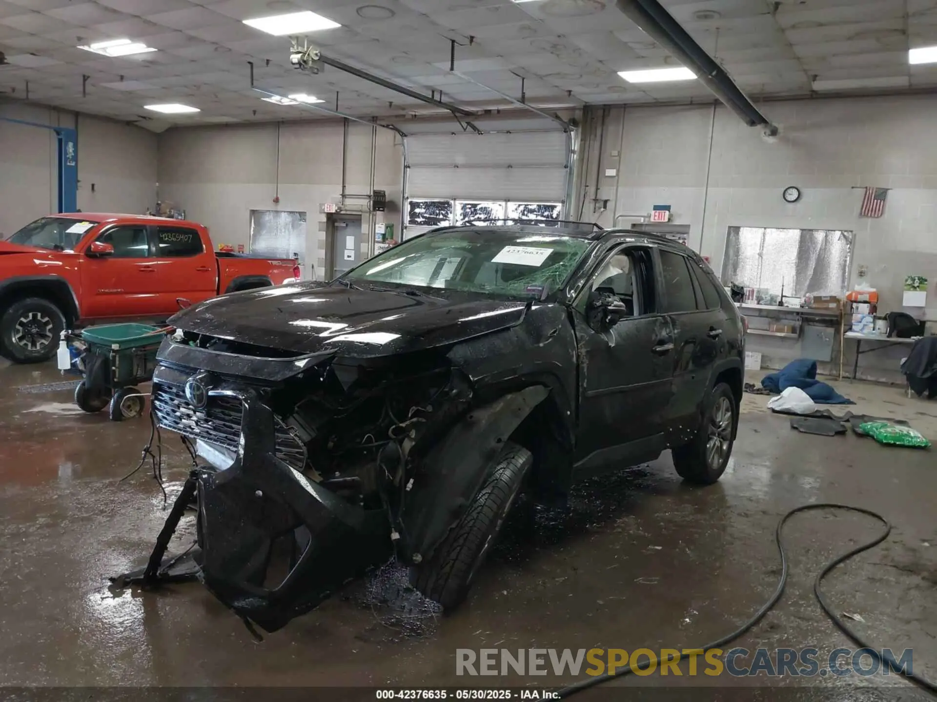 6 Photograph of a damaged car JTMN1RFV1KD518639 TOYOTA RAV4 2019