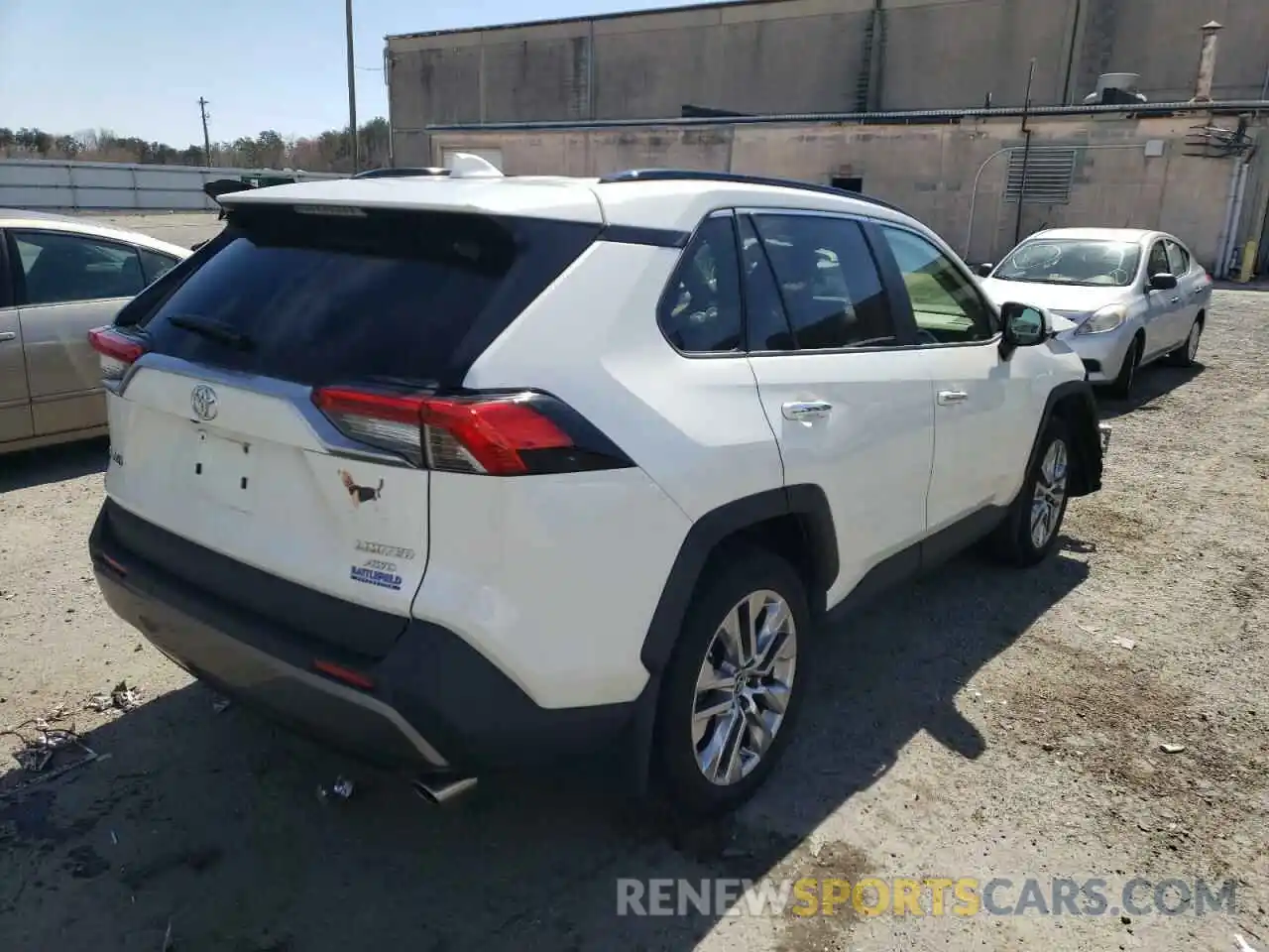 4 Photograph of a damaged car JTMN1RFV1KJ020278 TOYOTA RAV4 2019