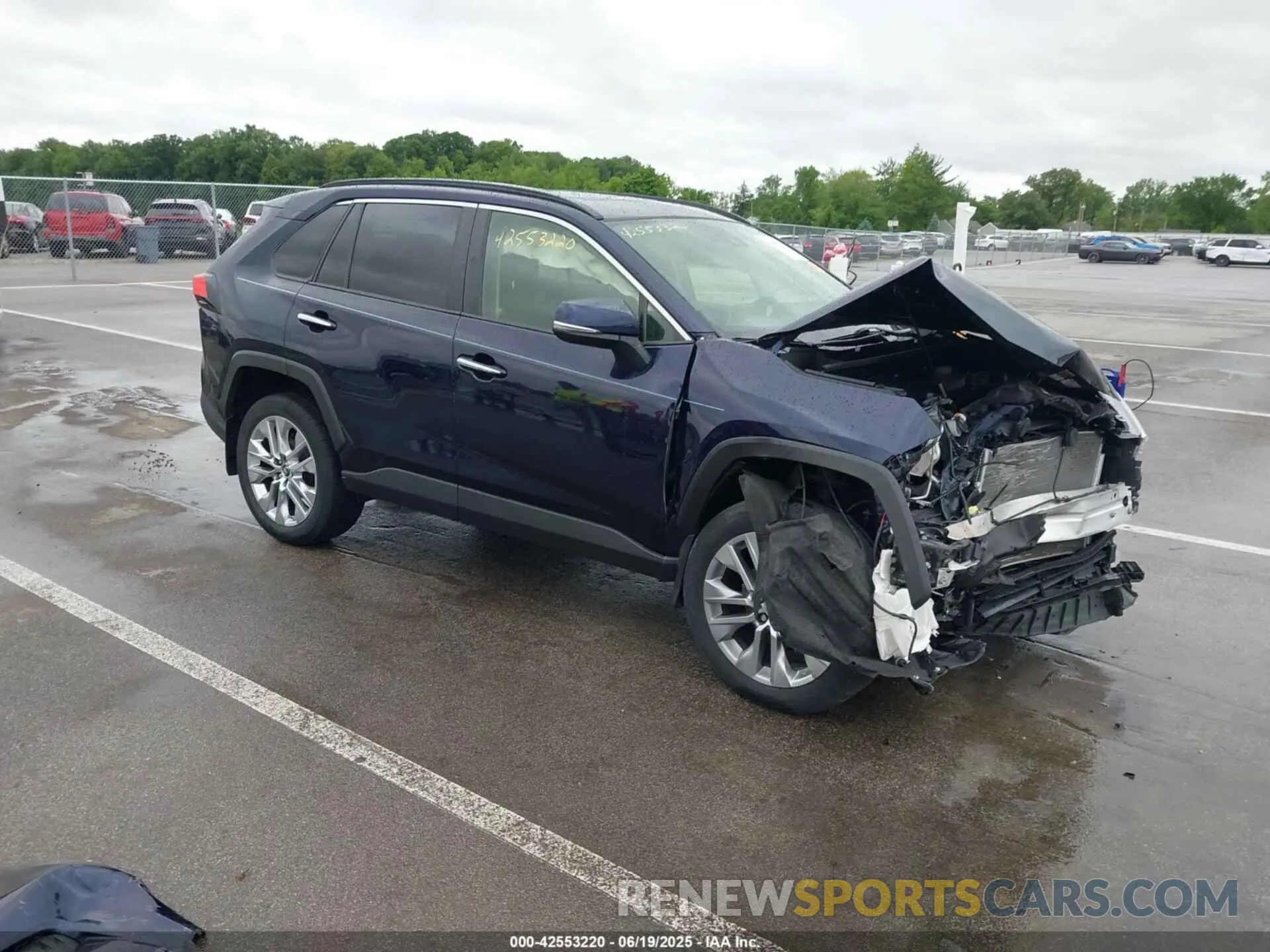 1 Photograph of a damaged car JTMN1RFV2KD028596 TOYOTA RAV4 2019
