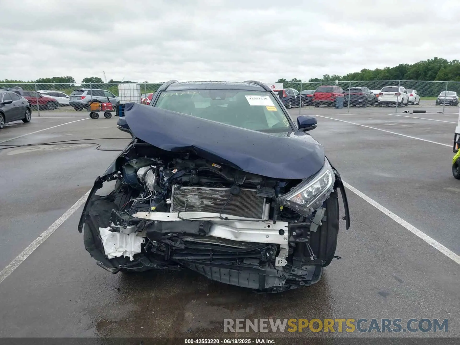 13 Photograph of a damaged car JTMN1RFV2KD028596 TOYOTA RAV4 2019