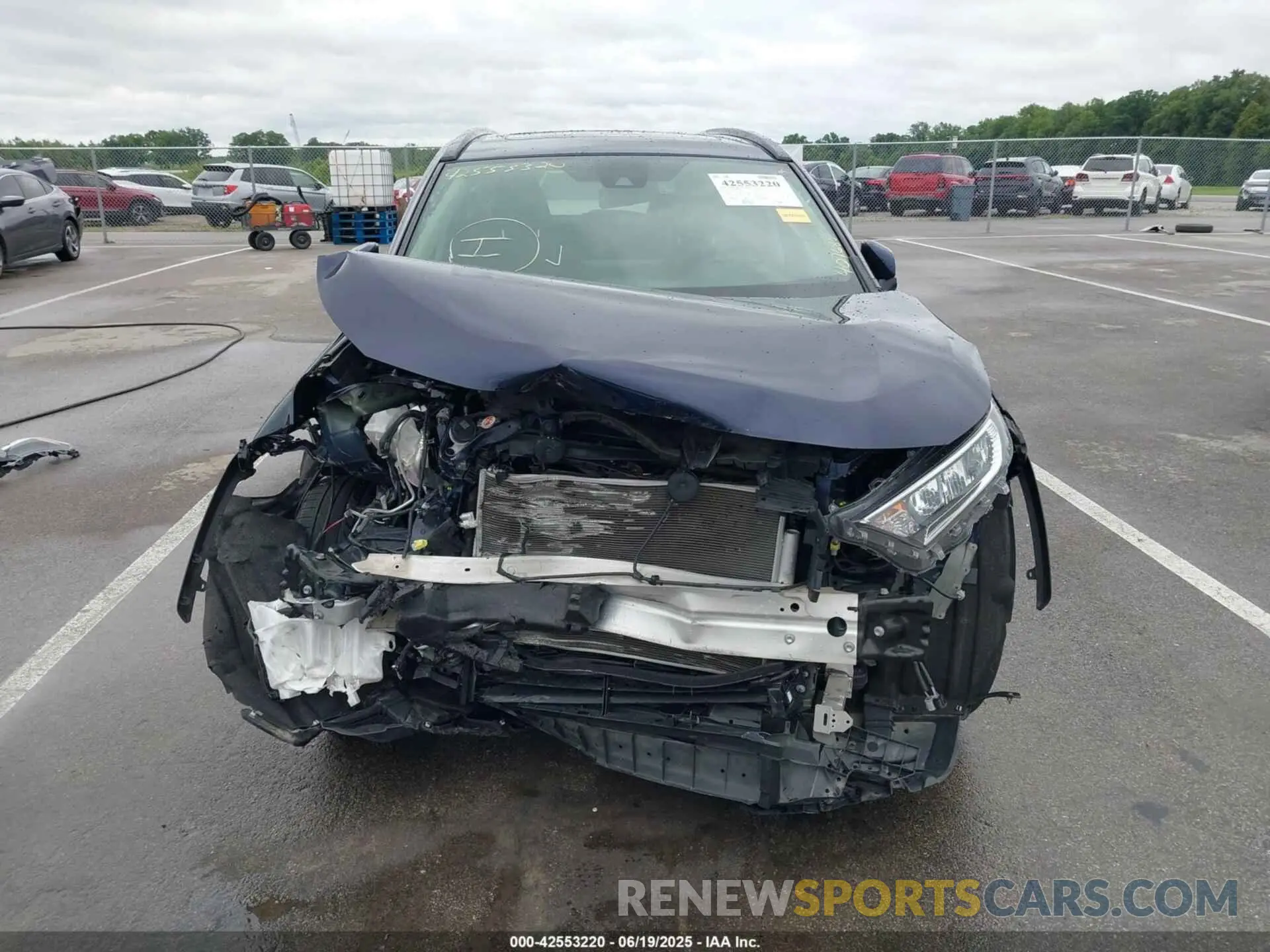 6 Photograph of a damaged car JTMN1RFV2KD028596 TOYOTA RAV4 2019