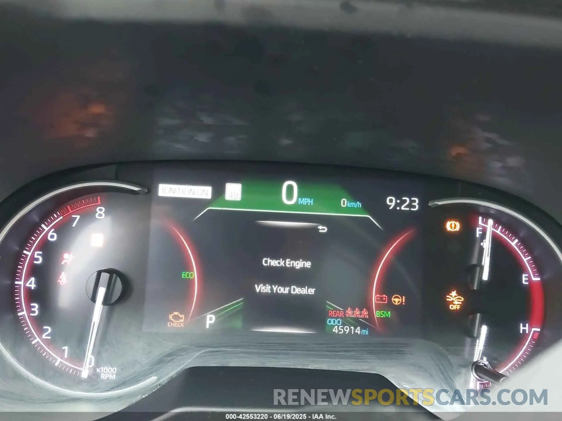 7 Photograph of a damaged car JTMN1RFV2KD028596 TOYOTA RAV4 2019