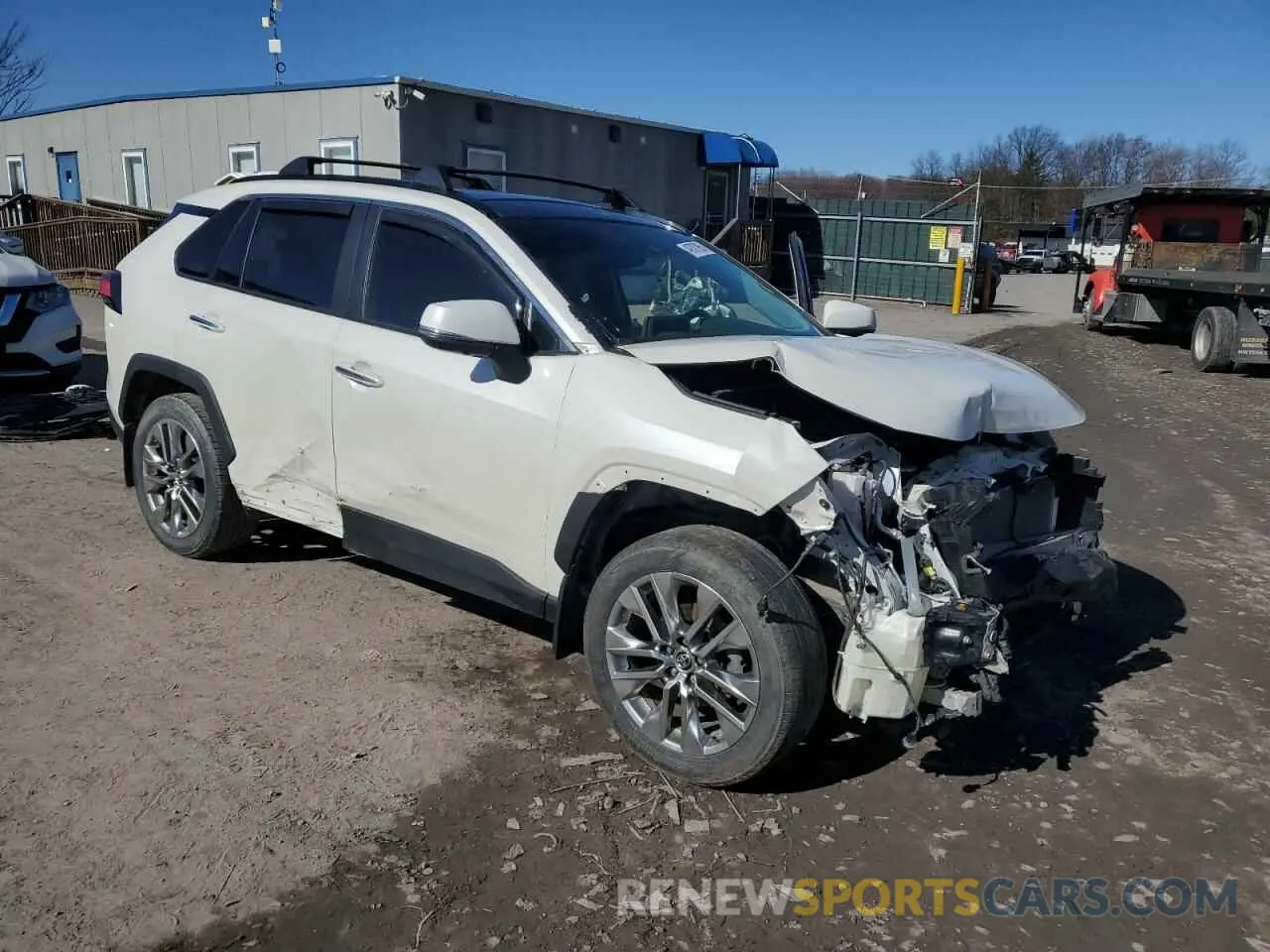 4 Photograph of a damaged car JTMN1RFV2KD503518 TOYOTA RAV4 2019
