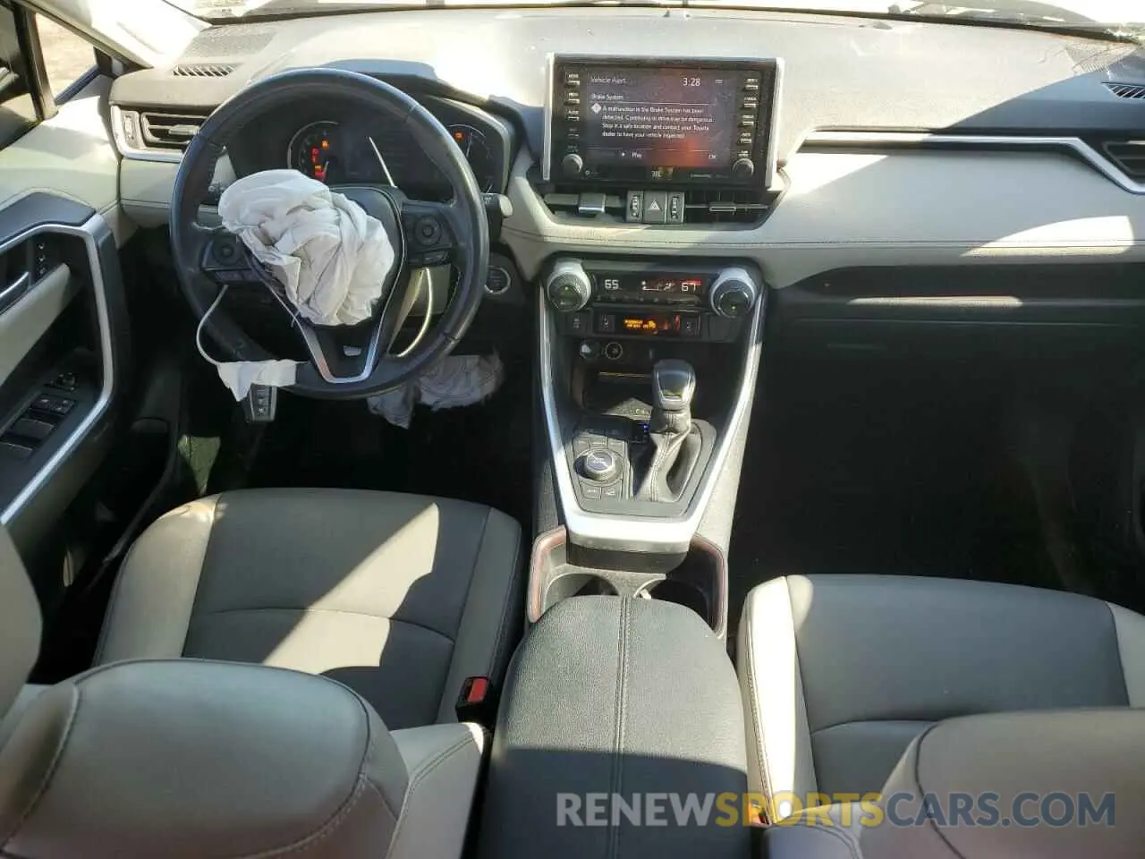 8 Photograph of a damaged car JTMN1RFV2KD503518 TOYOTA RAV4 2019