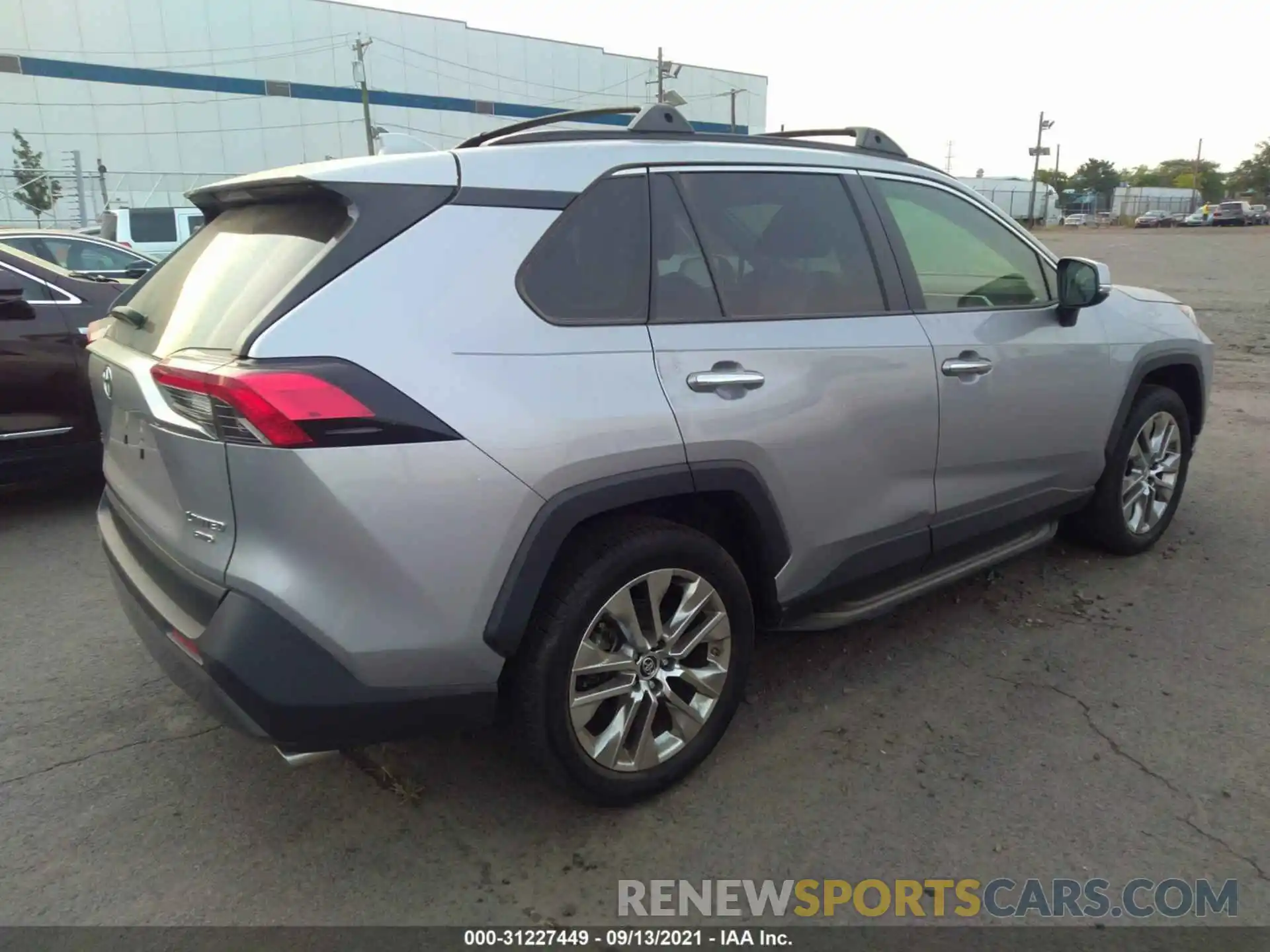 4 Photograph of a damaged car JTMN1RFV2KD508539 TOYOTA RAV4 2019