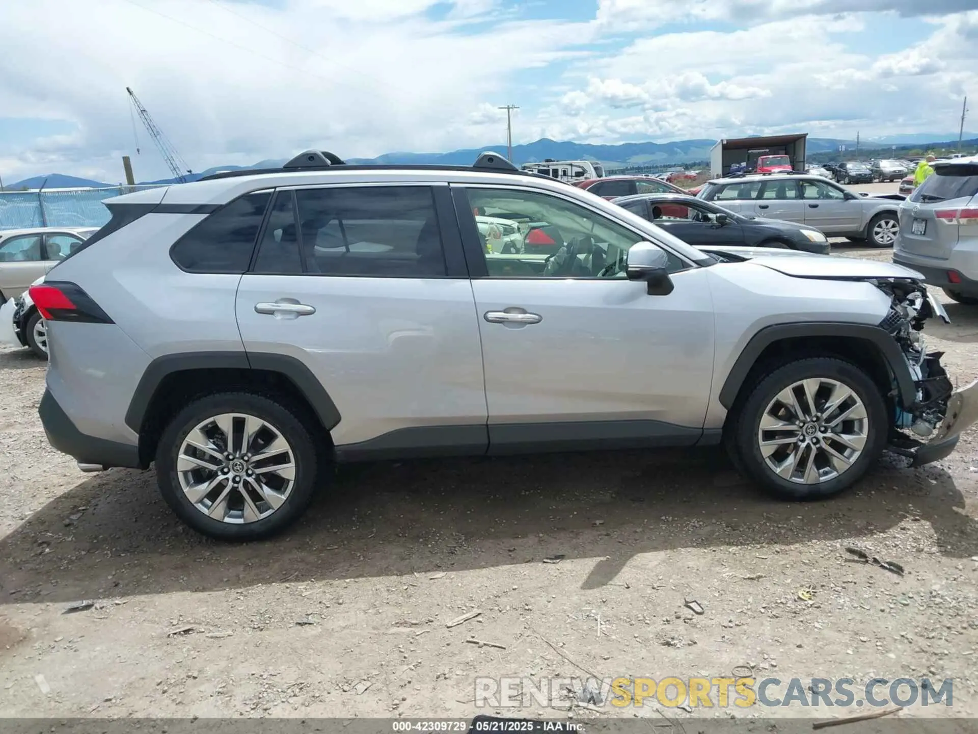 13 Photograph of a damaged car JTMN1RFV2KD512560 TOYOTA RAV4 2019