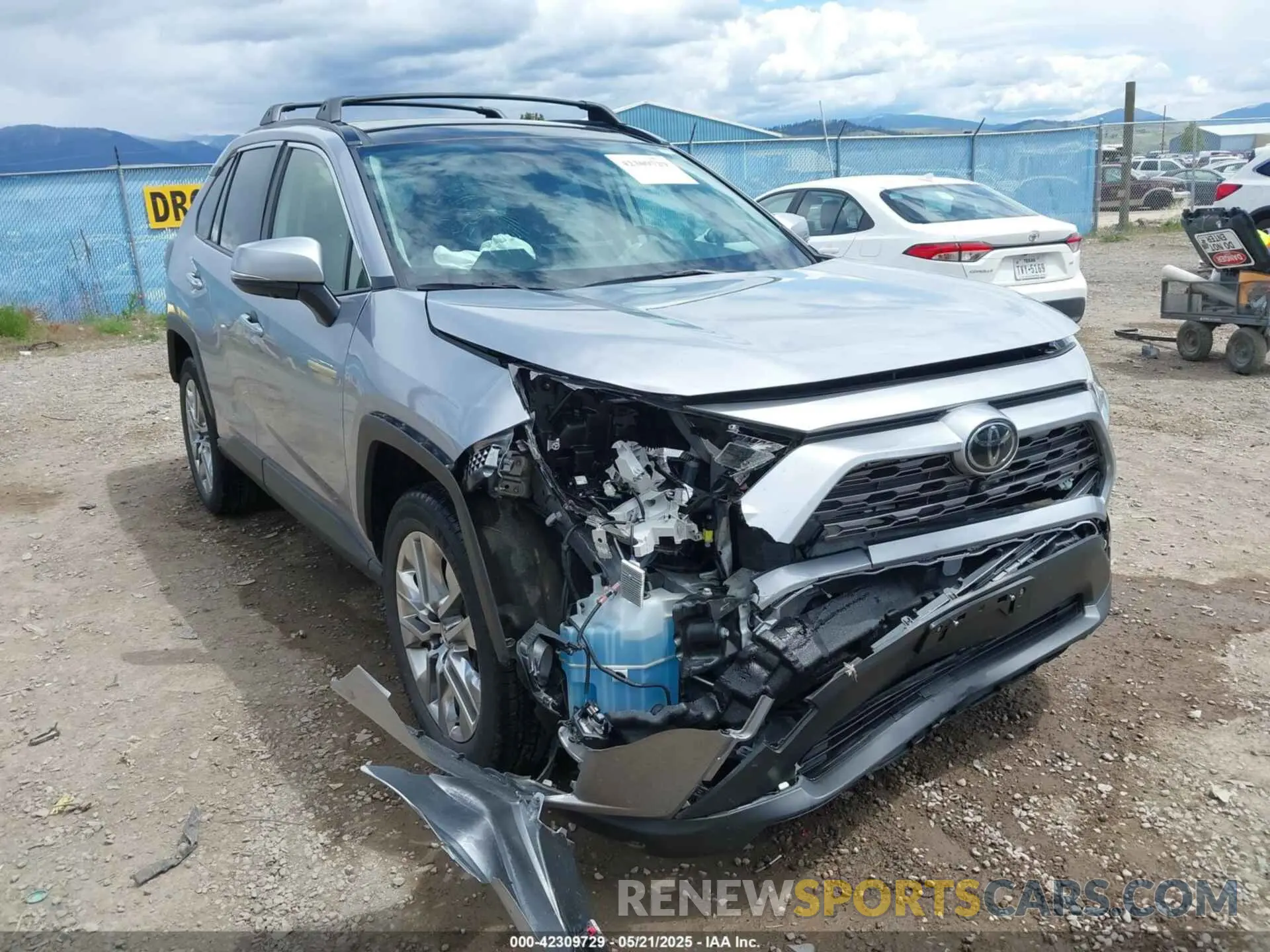 6 Photograph of a damaged car JTMN1RFV2KD512560 TOYOTA RAV4 2019