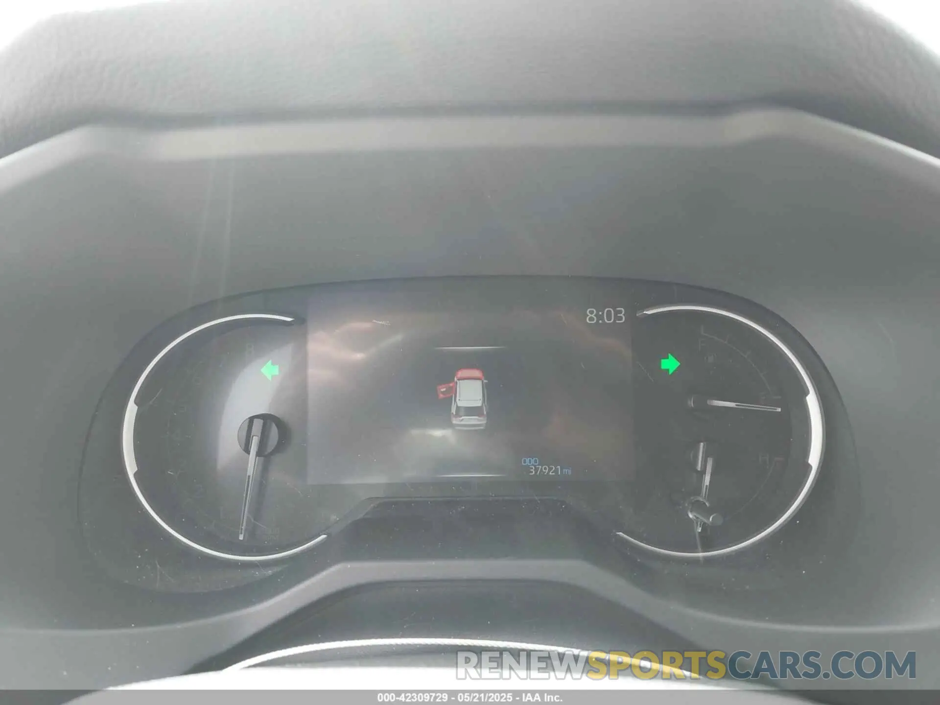 7 Photograph of a damaged car JTMN1RFV2KD512560 TOYOTA RAV4 2019