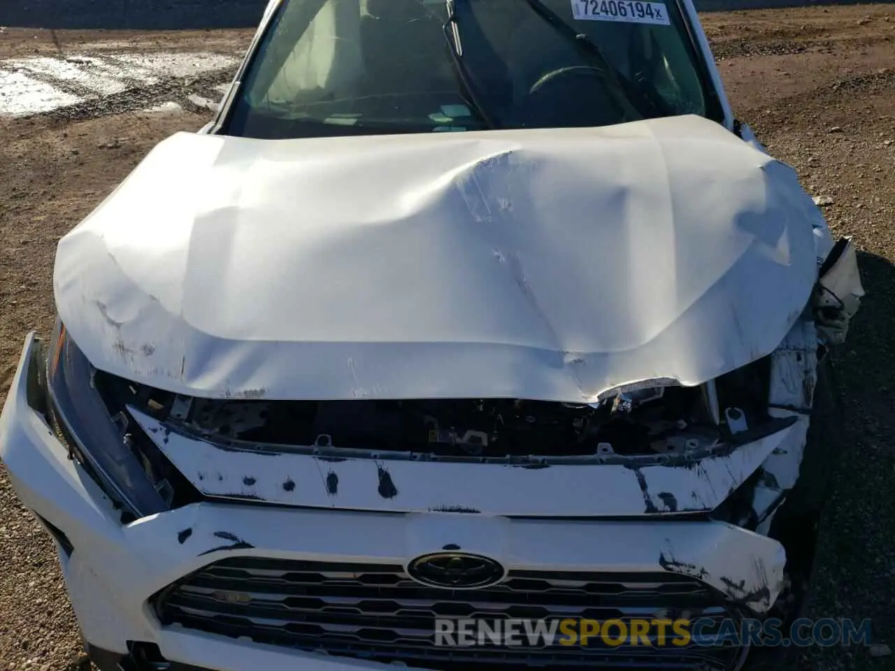 11 Photograph of a damaged car JTMN1RFV3KD511918 TOYOTA RAV4 2019