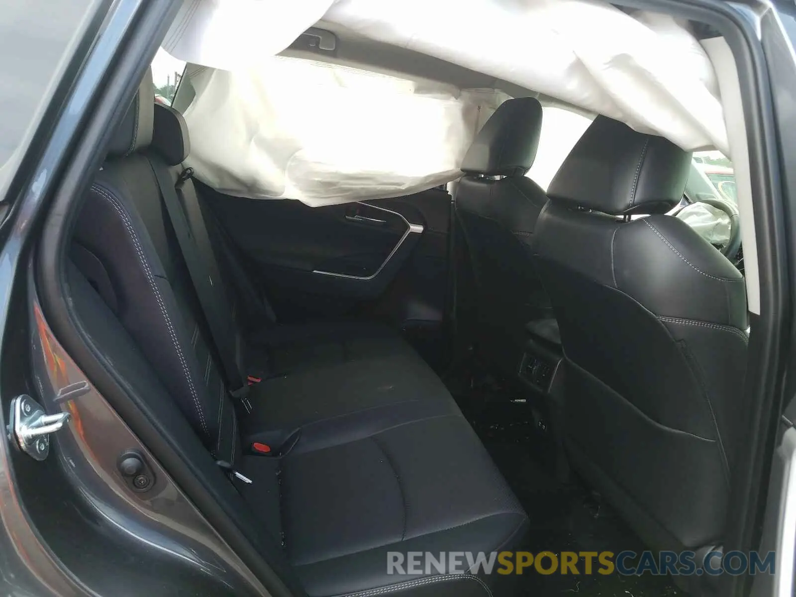 6 Photograph of a damaged car JTMN1RFV3KD517895 TOYOTA RAV4 2019