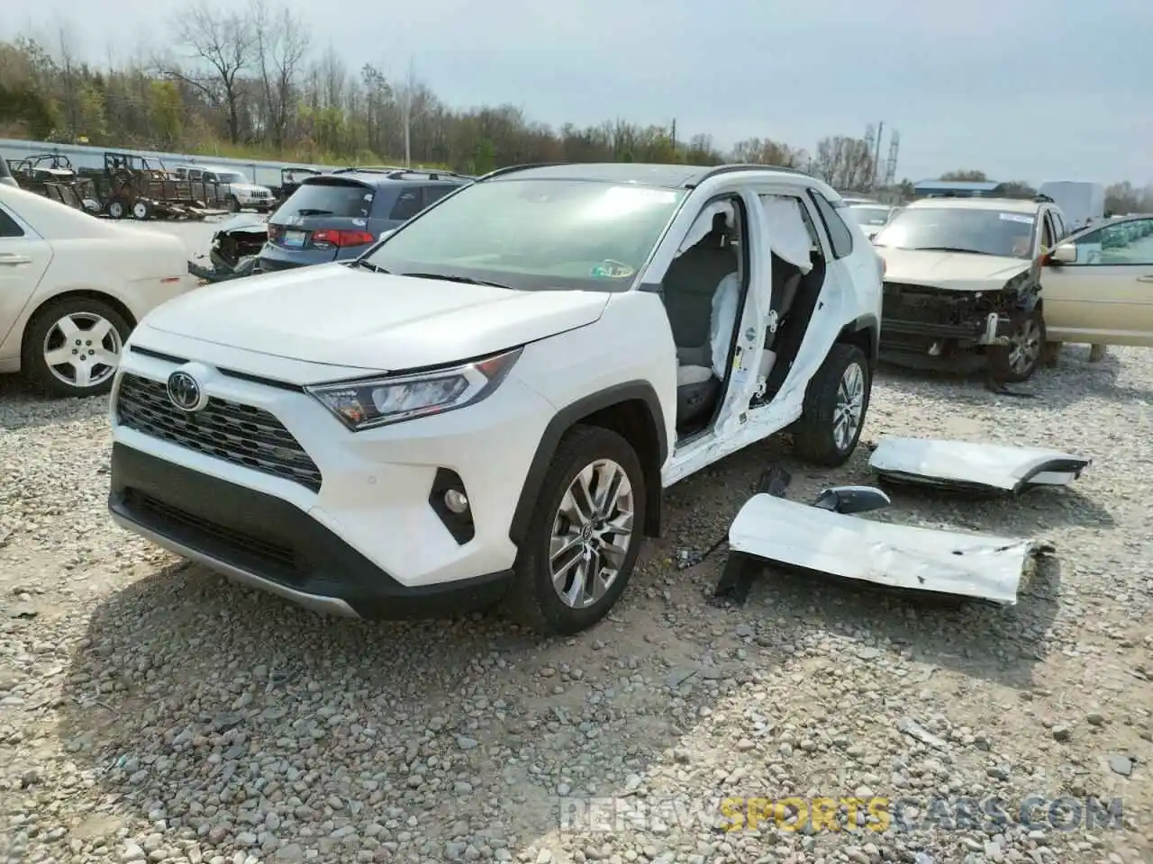 2 Photograph of a damaged car JTMN1RFV3KD518464 TOYOTA RAV4 2019