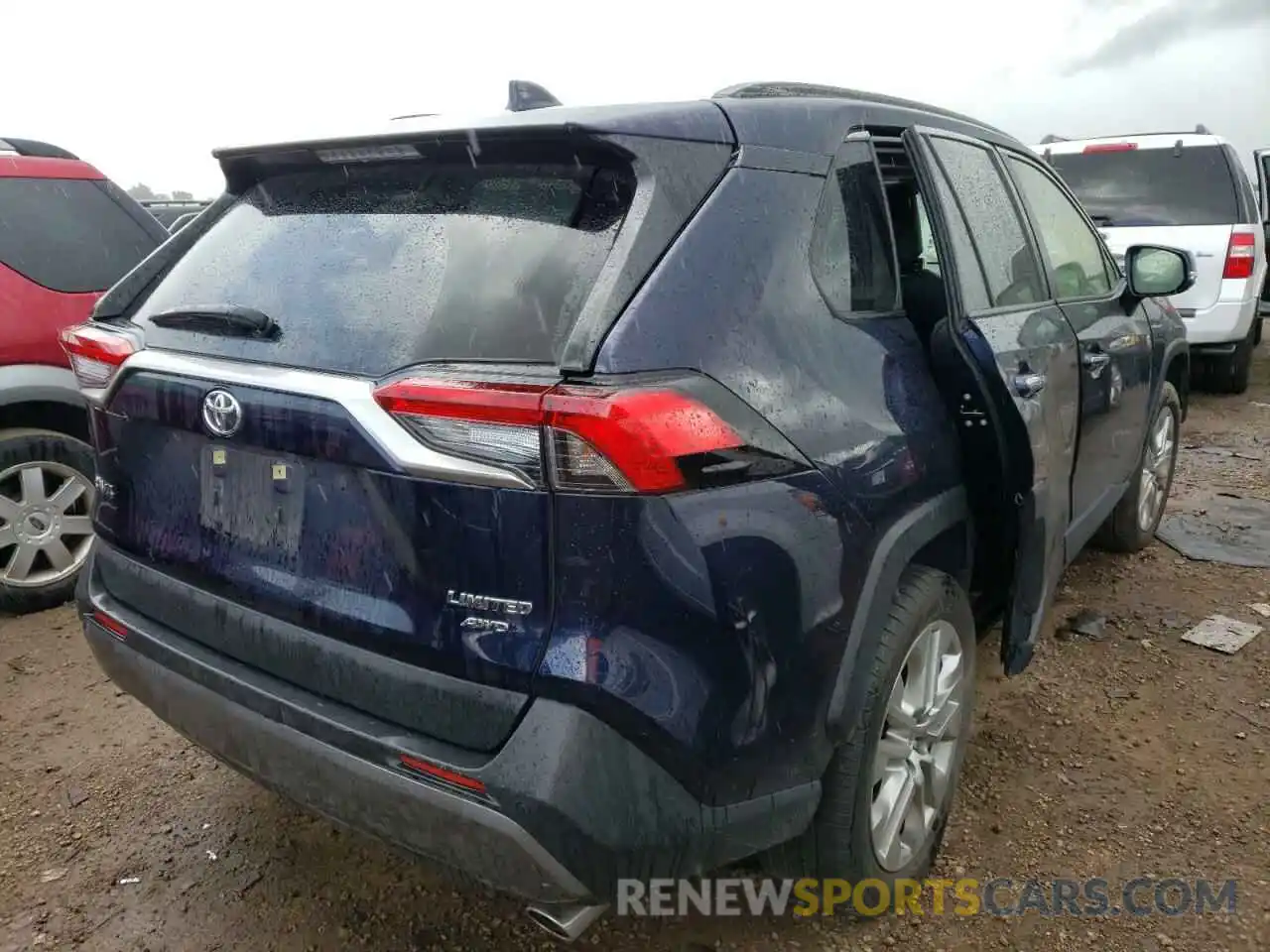 4 Photograph of a damaged car JTMN1RFV3KD520604 TOYOTA RAV4 2019