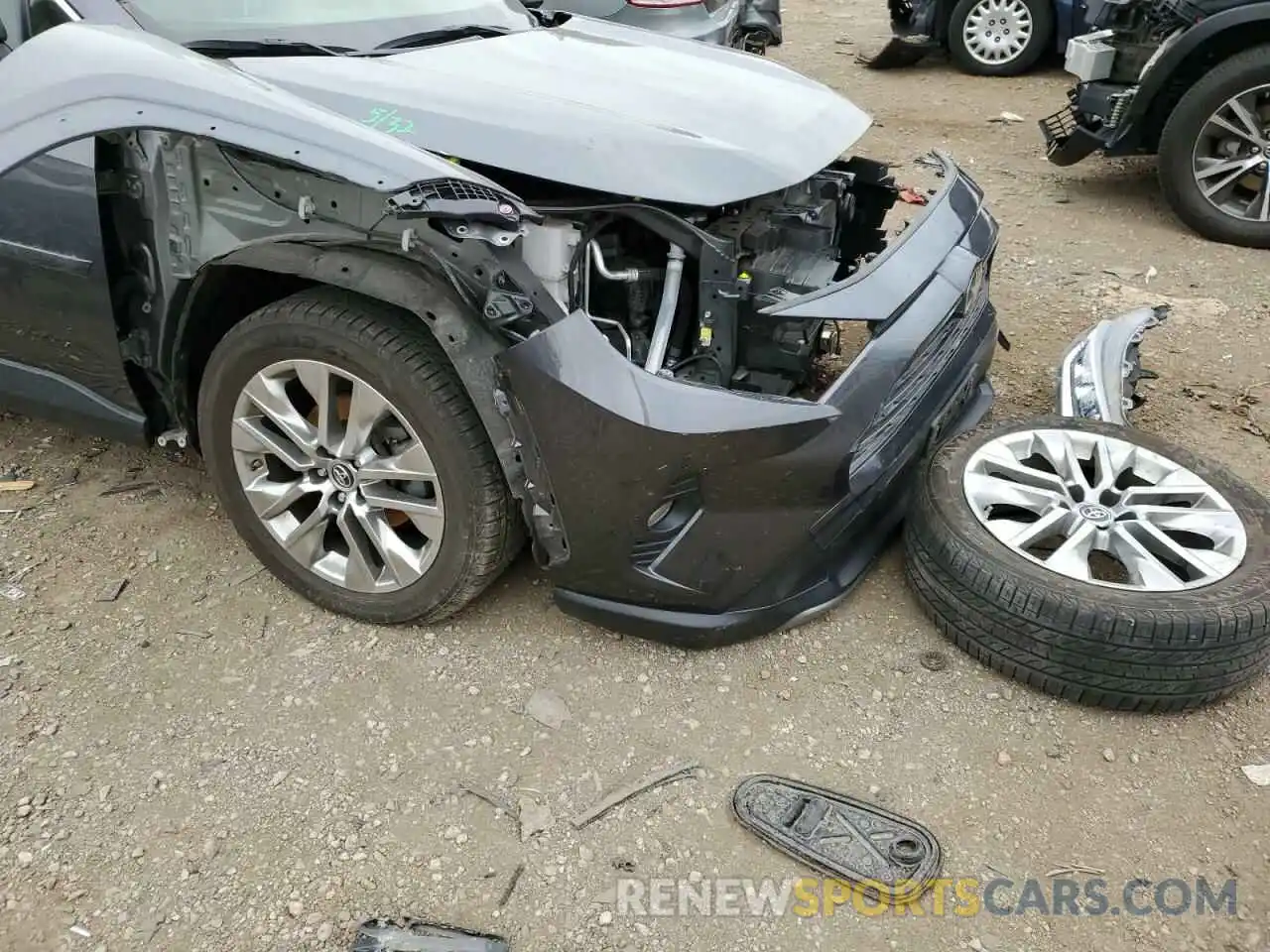 9 Photograph of a damaged car JTMN1RFV3KJ004616 TOYOTA RAV4 2019