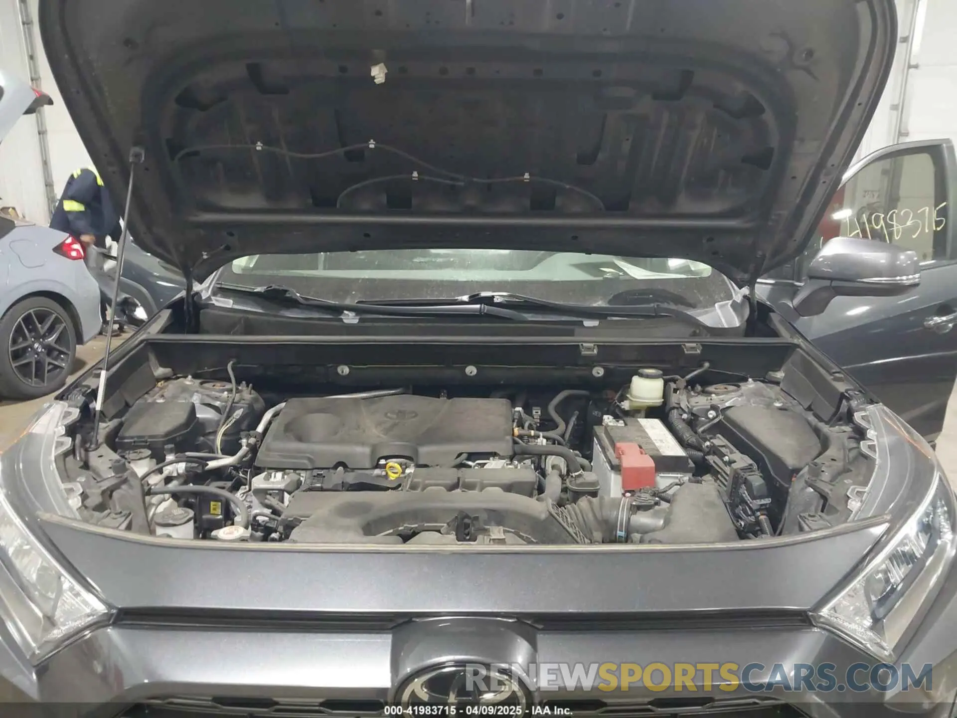 10 Photograph of a damaged car JTMN1RFV4KD027417 TOYOTA RAV4 2019