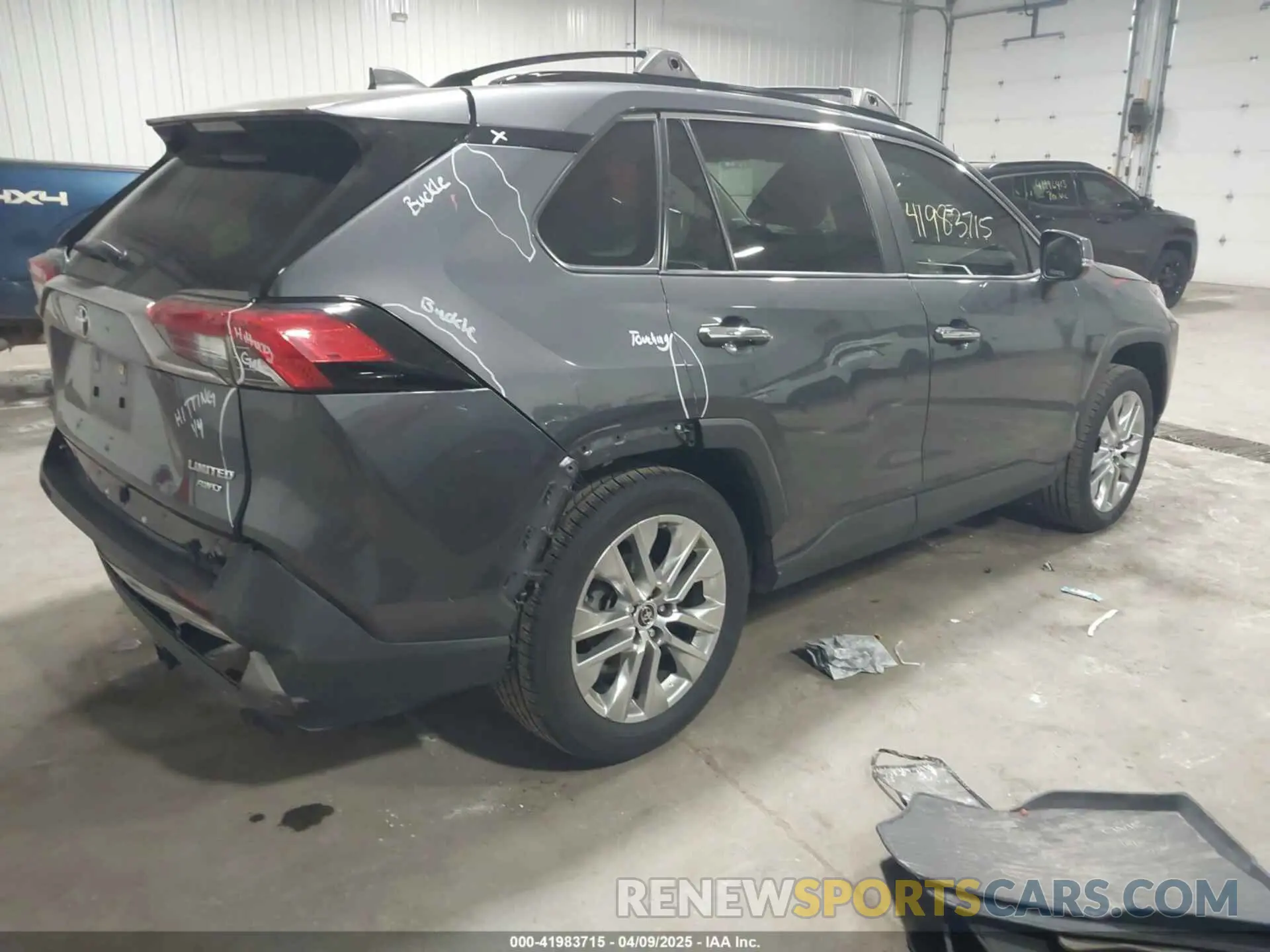 4 Photograph of a damaged car JTMN1RFV4KD027417 TOYOTA RAV4 2019