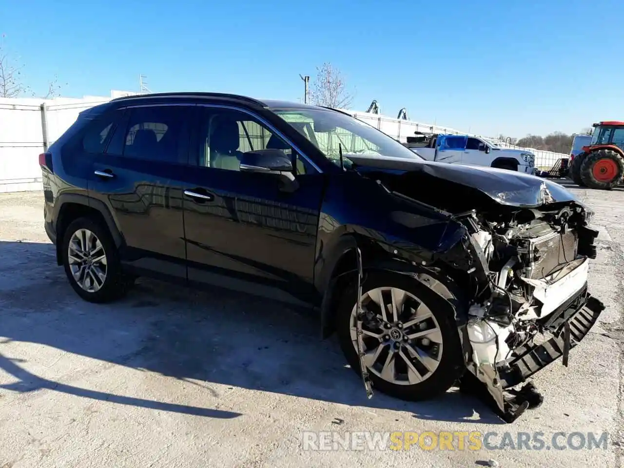 4 Photograph of a damaged car JTMN1RFV4KD505304 TOYOTA RAV4 2019