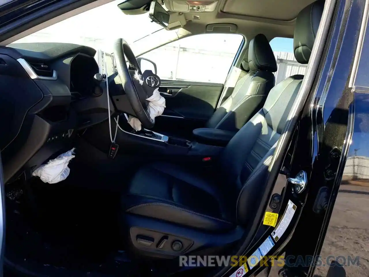 7 Photograph of a damaged car JTMN1RFV4KD505304 TOYOTA RAV4 2019