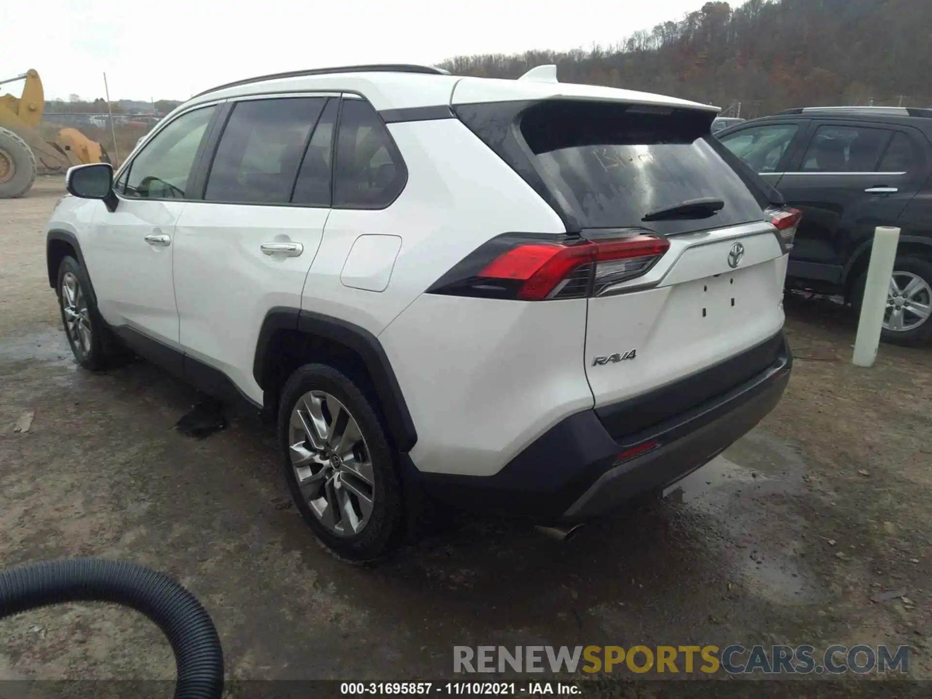 3 Photograph of a damaged car JTMN1RFV4KJ024972 TOYOTA RAV4 2019