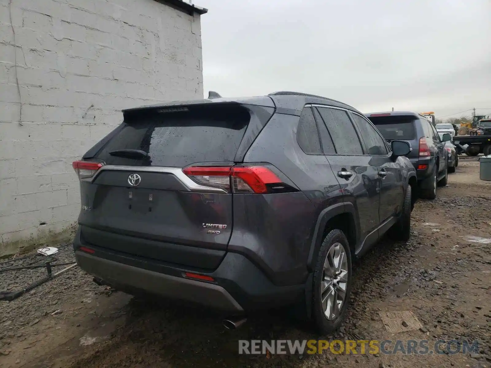 4 Photograph of a damaged car JTMN1RFV5KD521785 TOYOTA RAV4 2019