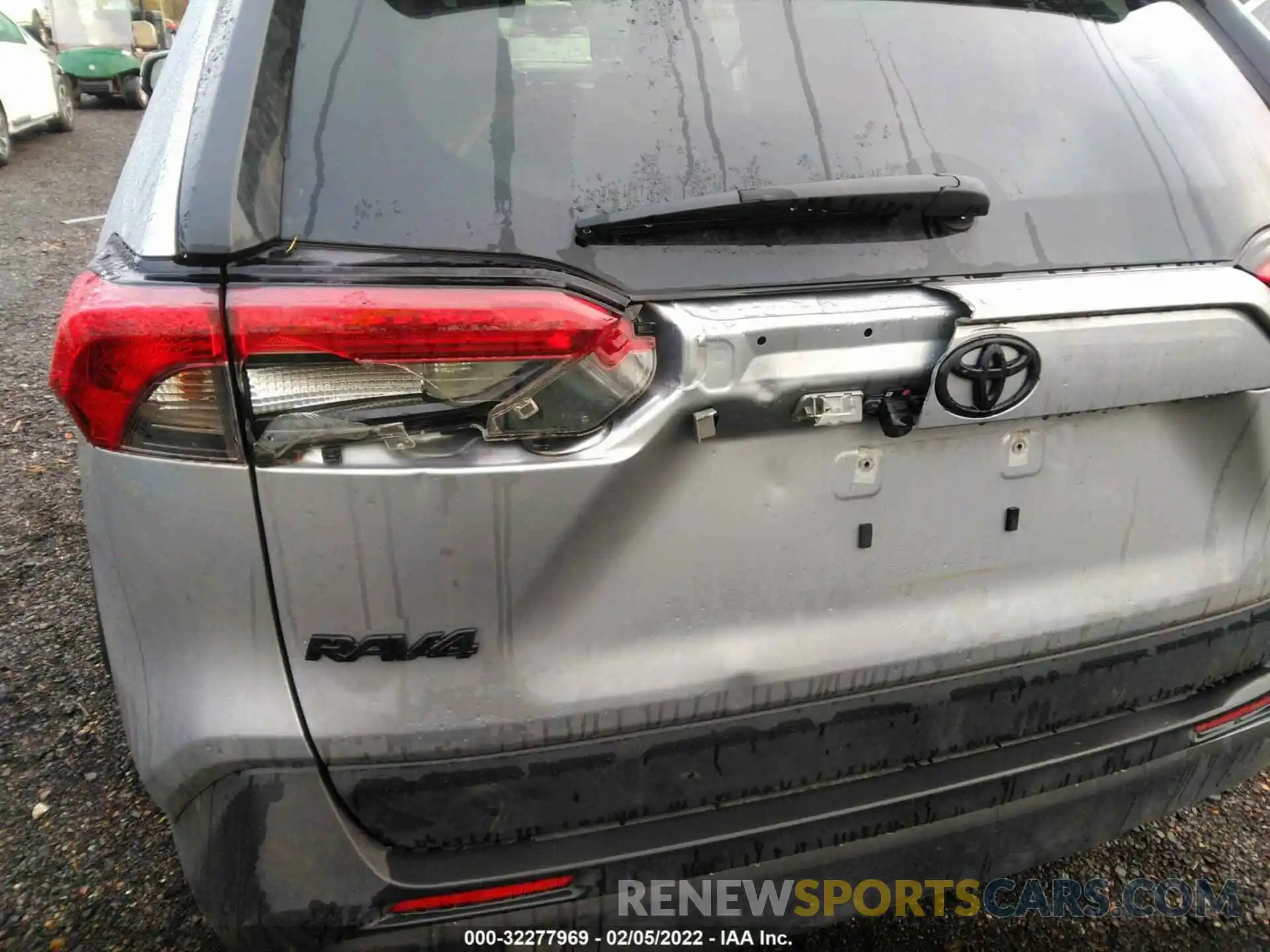 6 Photograph of a damaged car JTMN1RFV5KD522600 TOYOTA RAV4 2019