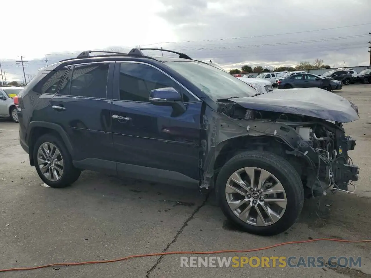4 Photograph of a damaged car JTMN1RFV6KD504820 TOYOTA RAV4 2019
