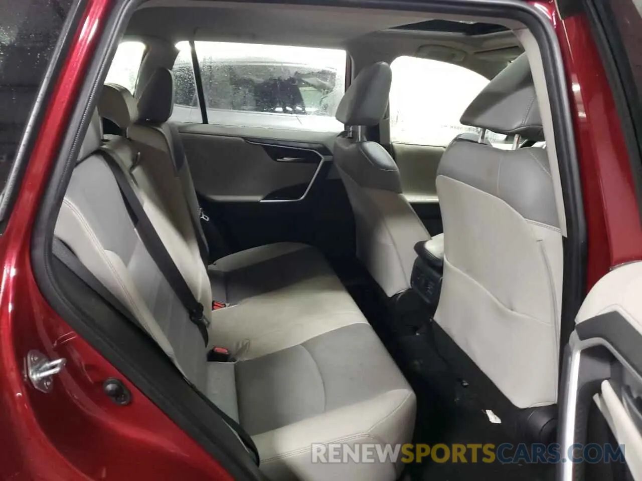 10 Photograph of a damaged car JTMN1RFV6KD516143 TOYOTA RAV4 2019