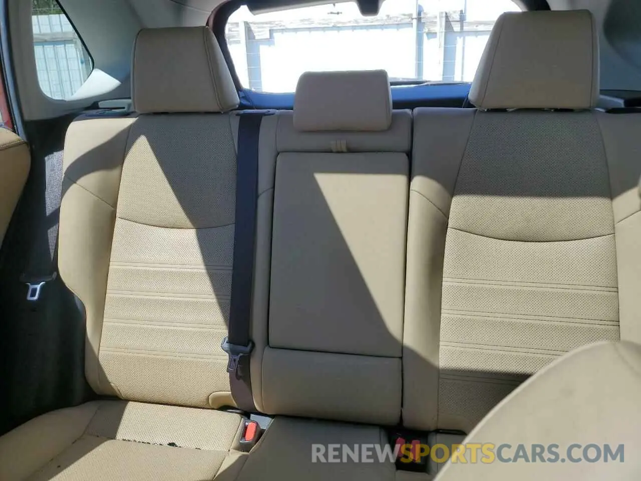 10 Photograph of a damaged car JTMN1RFV6KD520452 TOYOTA RAV4 2019