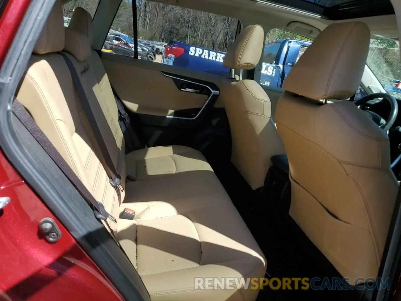 11 Photograph of a damaged car JTMN1RFV6KD520452 TOYOTA RAV4 2019