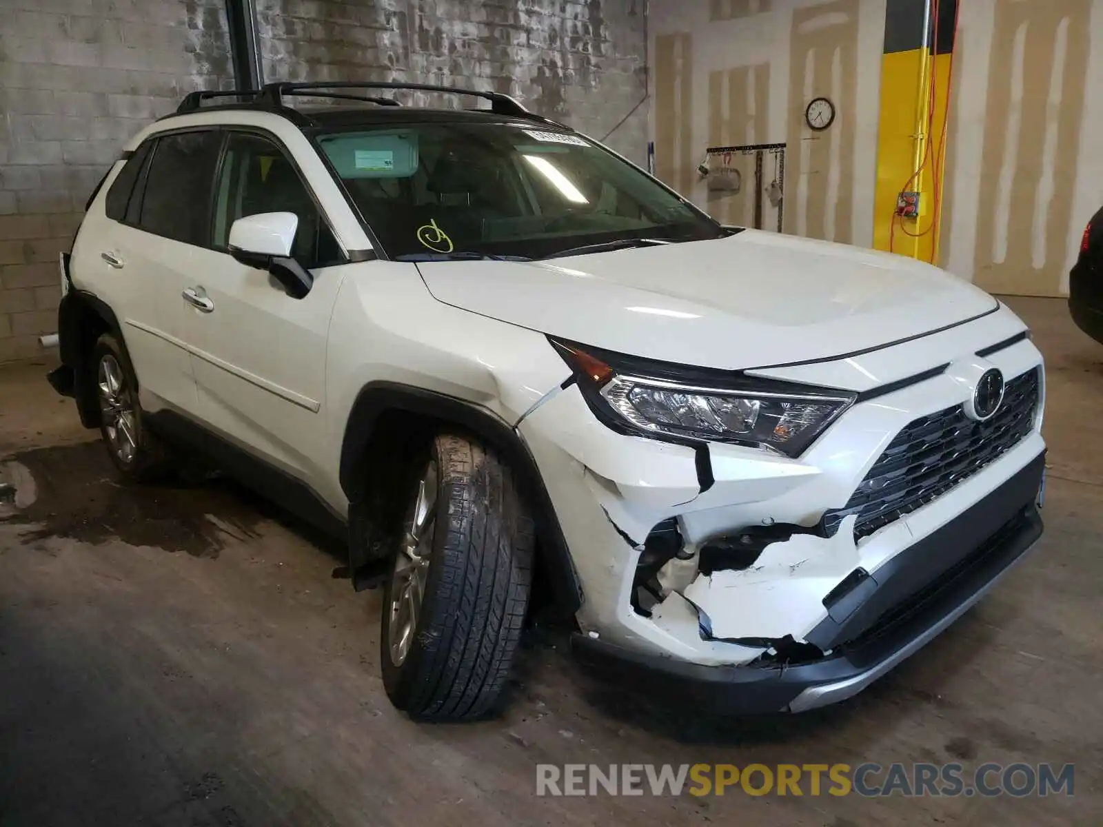 1 Photograph of a damaged car JTMN1RFV7KD511145 TOYOTA RAV4 2019