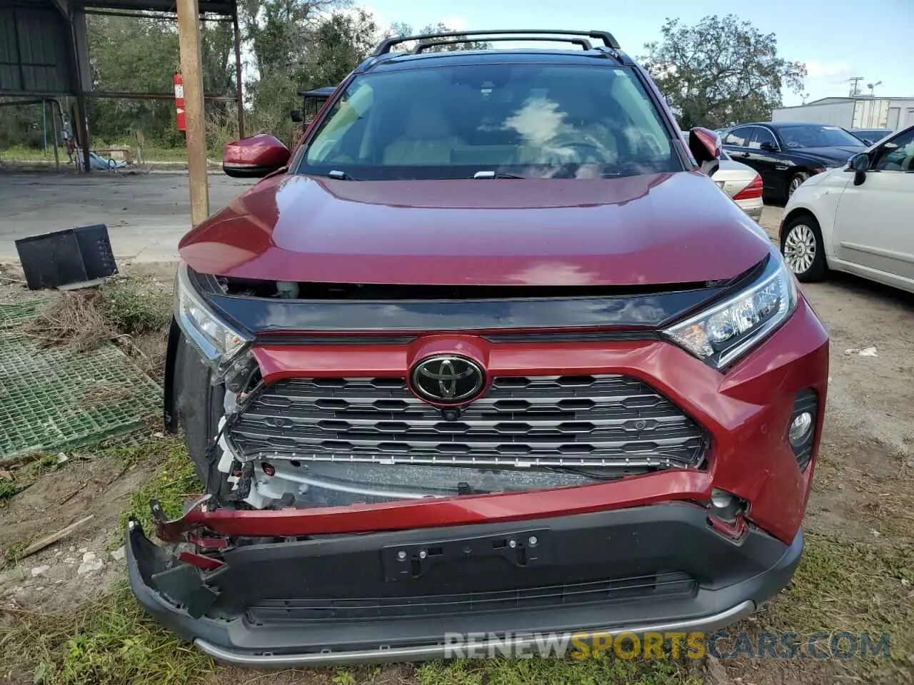 5 Photograph of a damaged car JTMN1RFV7KD519858 TOYOTA RAV4 2019