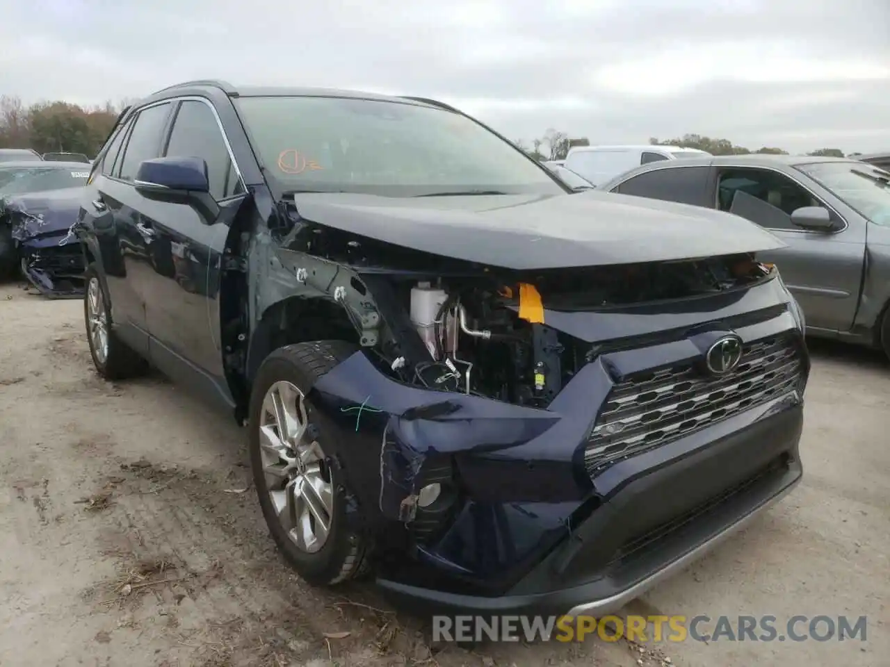 1 Photograph of a damaged car JTMN1RFV8KD010524 TOYOTA RAV4 2019