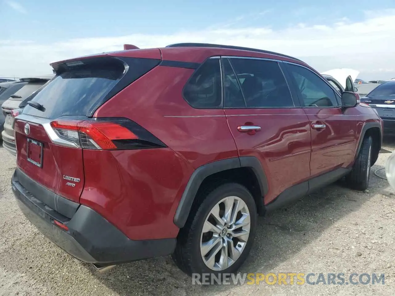 3 Photograph of a damaged car JTMN1RFV8KD025704 TOYOTA RAV4 2019