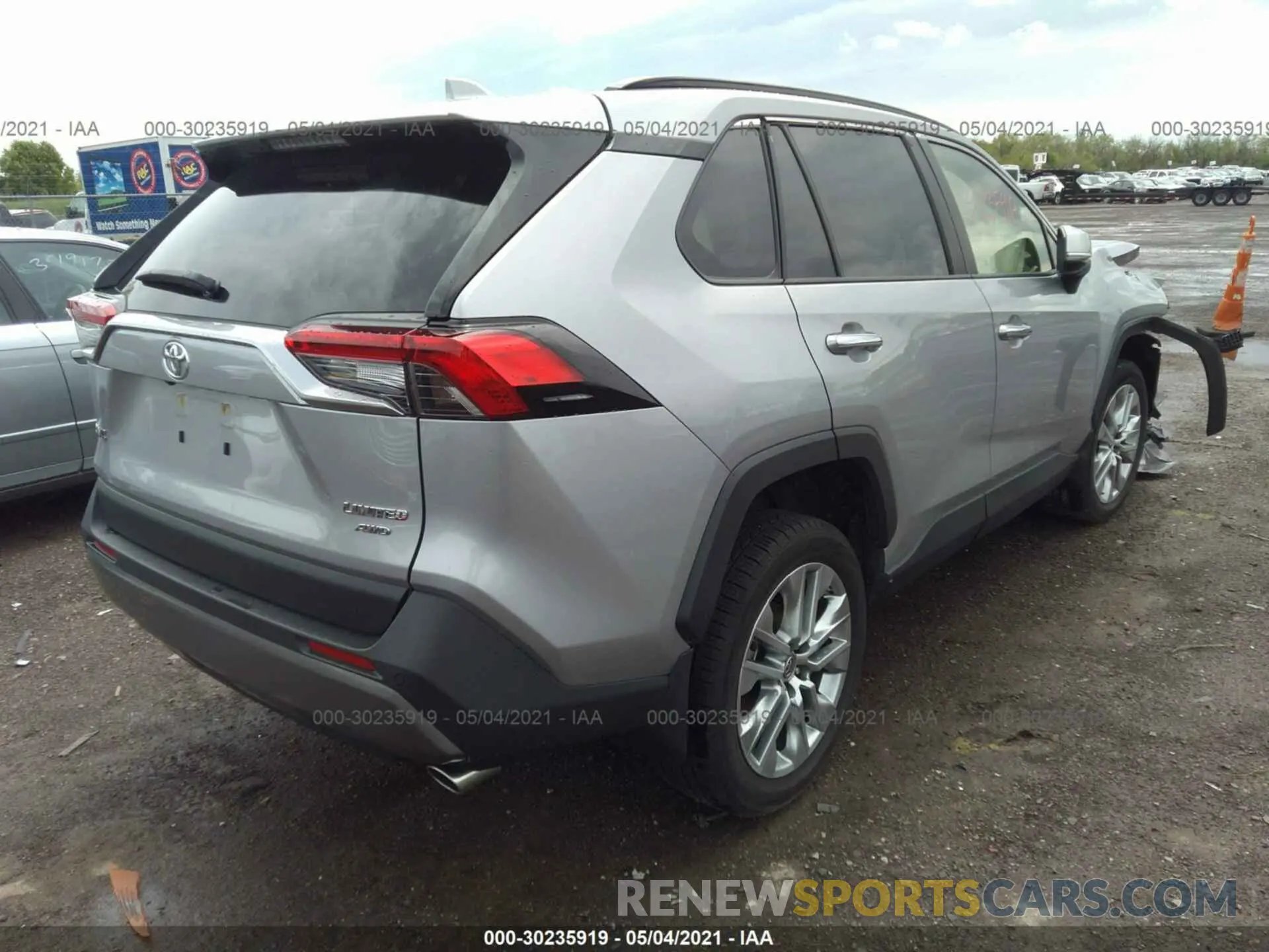 4 Photograph of a damaged car JTMN1RFV8KD037562 TOYOTA RAV4 2019