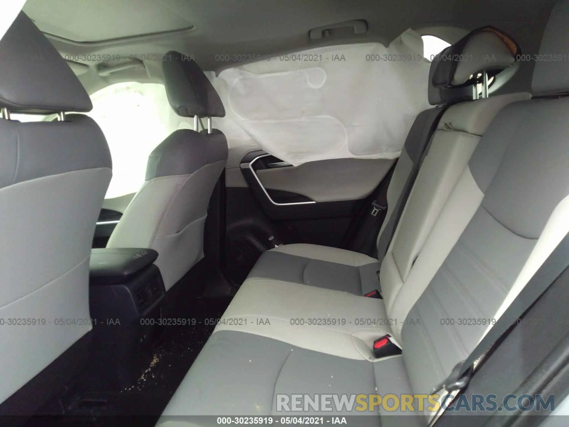 8 Photograph of a damaged car JTMN1RFV8KD037562 TOYOTA RAV4 2019
