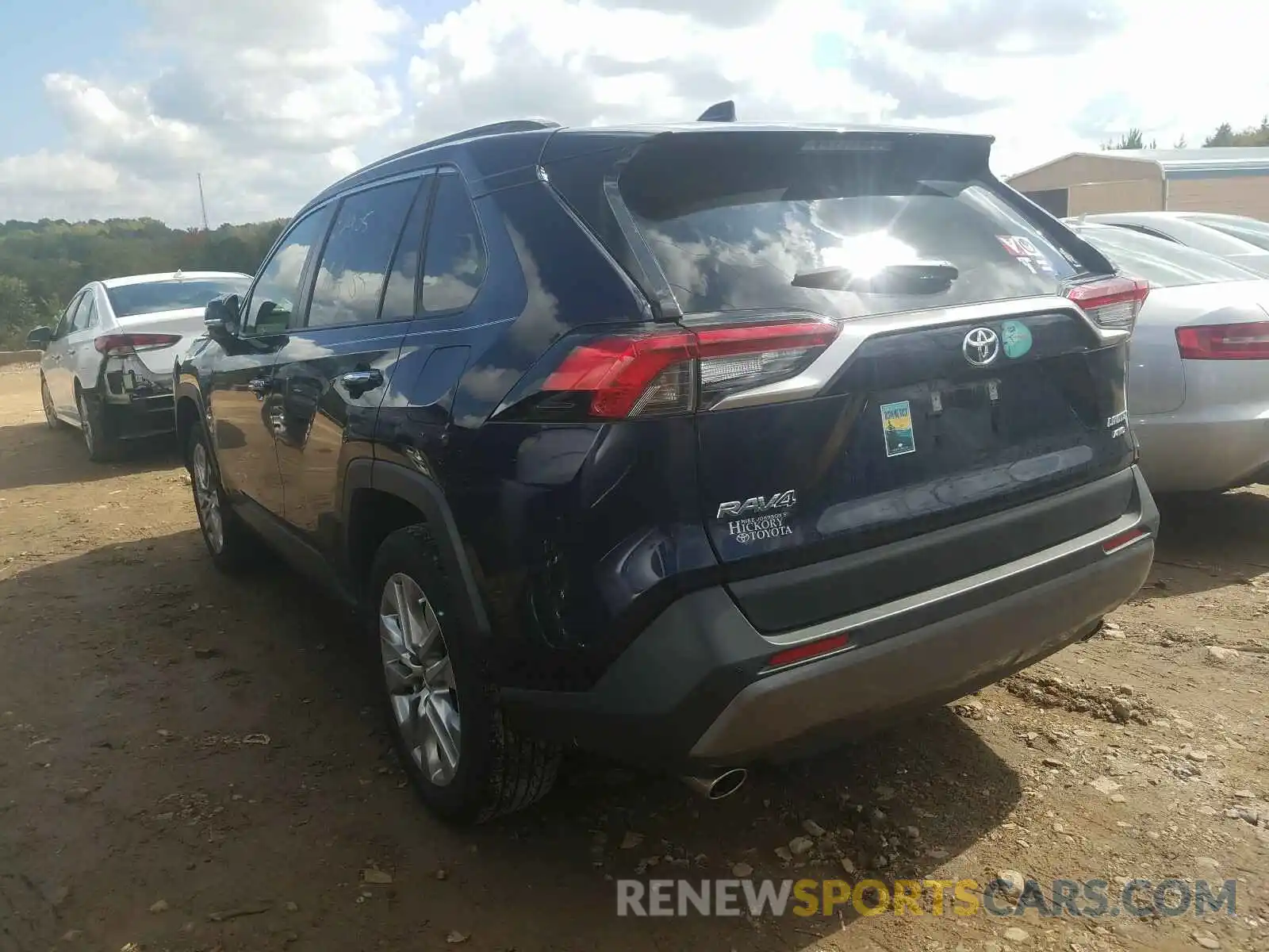 3 Photograph of a damaged car JTMN1RFV8KD521666 TOYOTA RAV4 2019