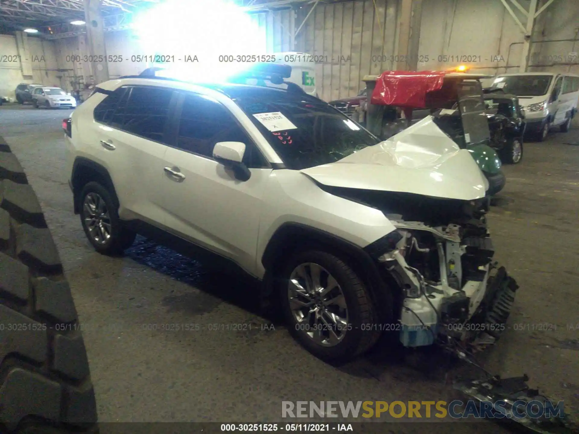 1 Photograph of a damaged car JTMN1RFV9KD518937 TOYOTA RAV4 2019