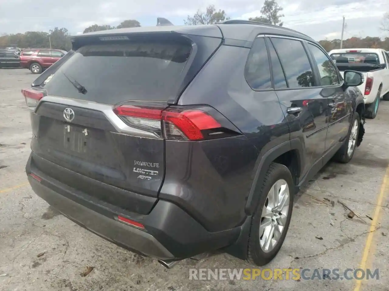 4 Photograph of a damaged car JTMN1RFV9KD519246 TOYOTA RAV4 2019