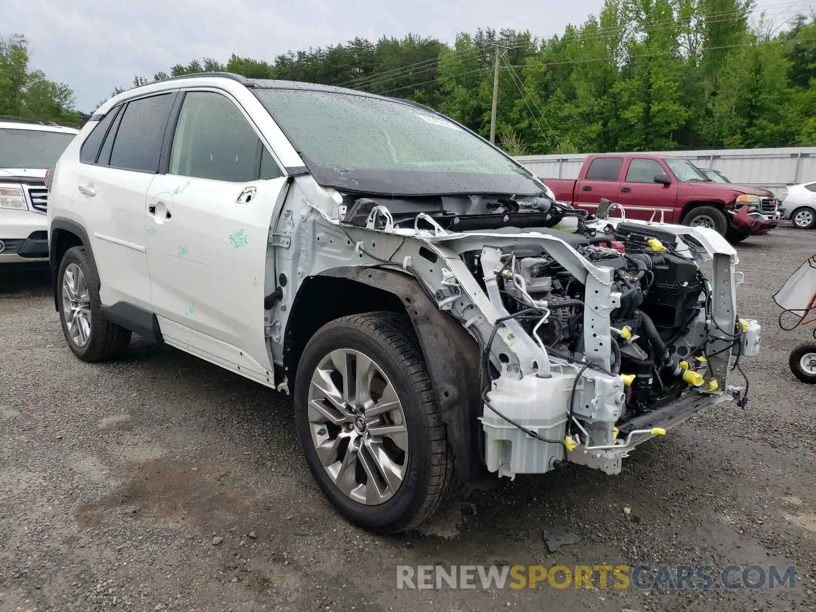 1 Photograph of a damaged car JTMN1RFVXKD516212 TOYOTA RAV4 2019