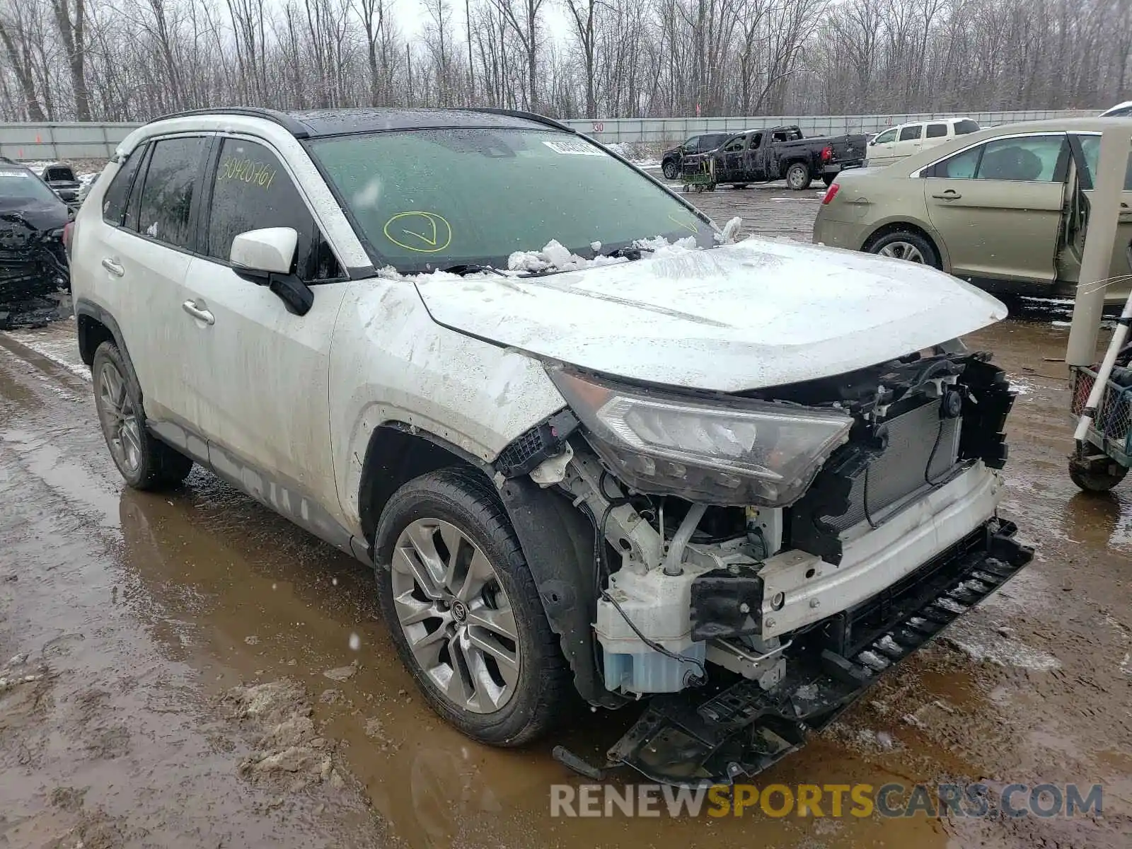 1 Photograph of a damaged car JTMN1RFVXKD518882 TOYOTA RAV4 2019