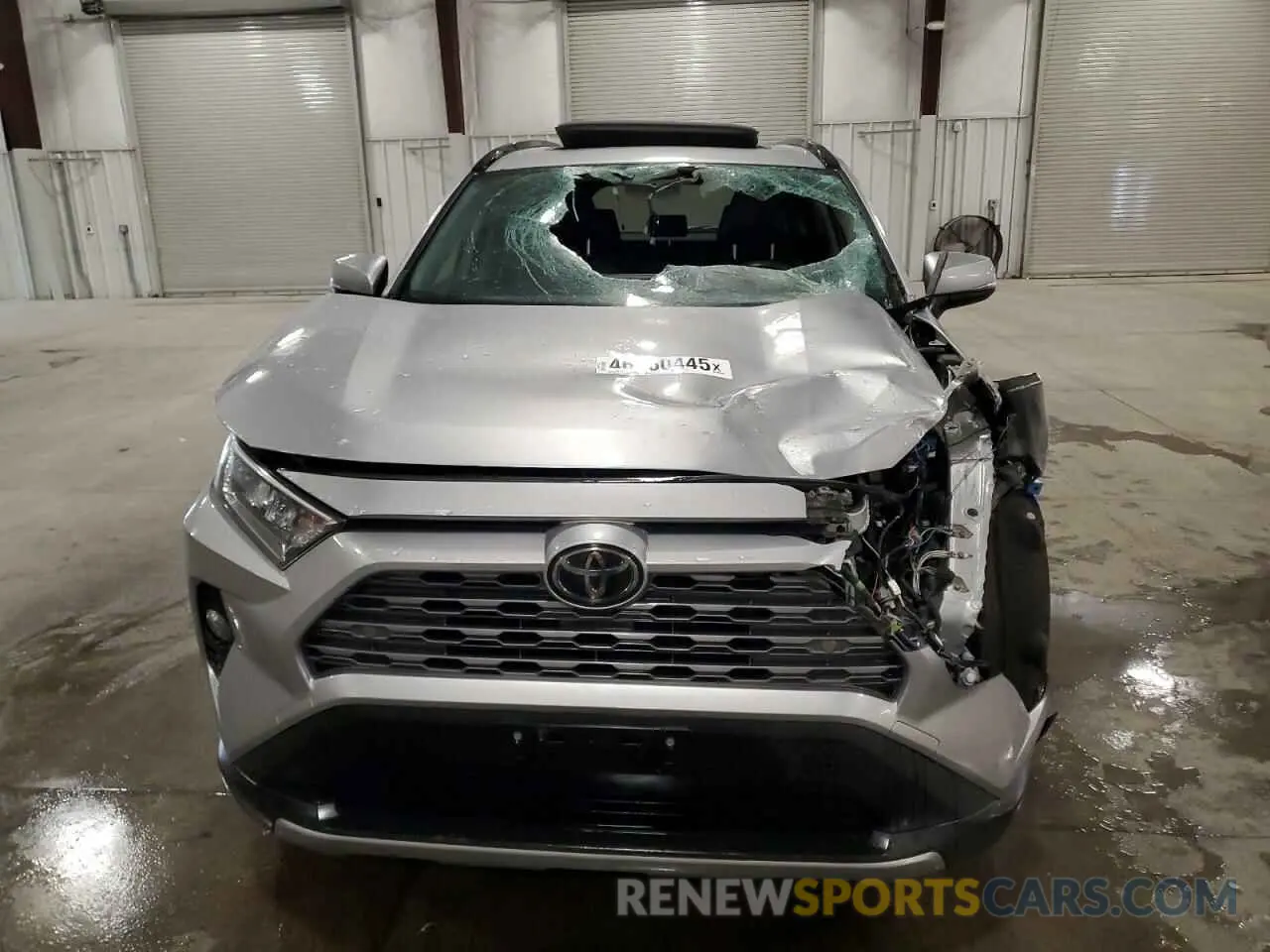 5 Photograph of a damaged car JTMN1RFVXKJ004094 TOYOTA RAV4 2019