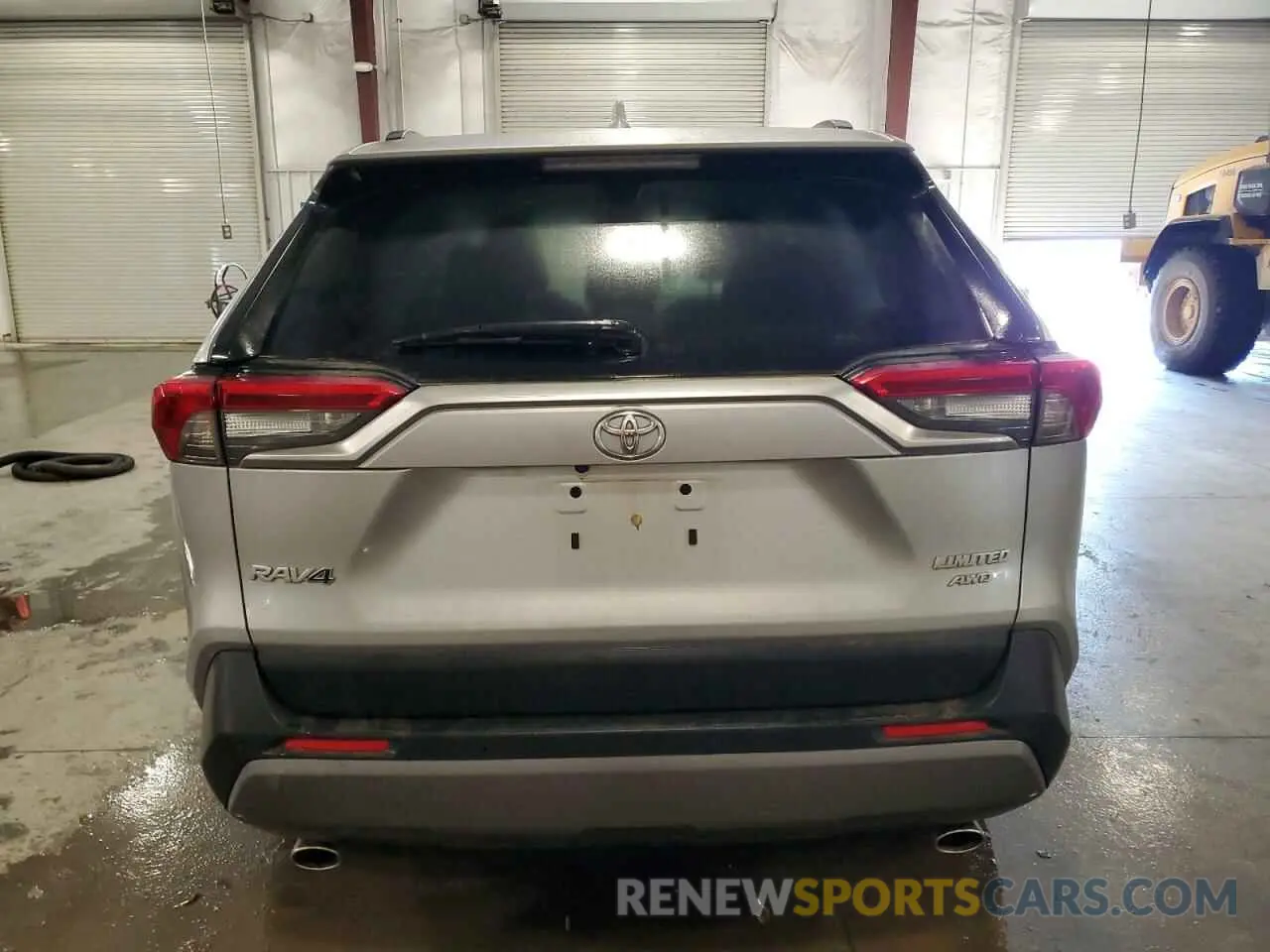 6 Photograph of a damaged car JTMN1RFVXKJ004094 TOYOTA RAV4 2019