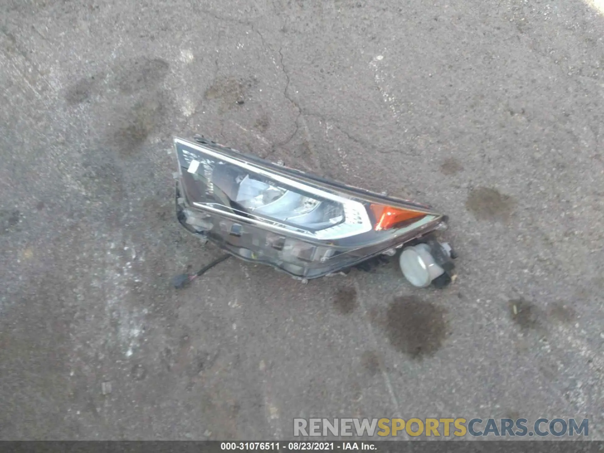 12 Photograph of a damaged car JTMN1RFVXKJ006847 TOYOTA RAV4 2019