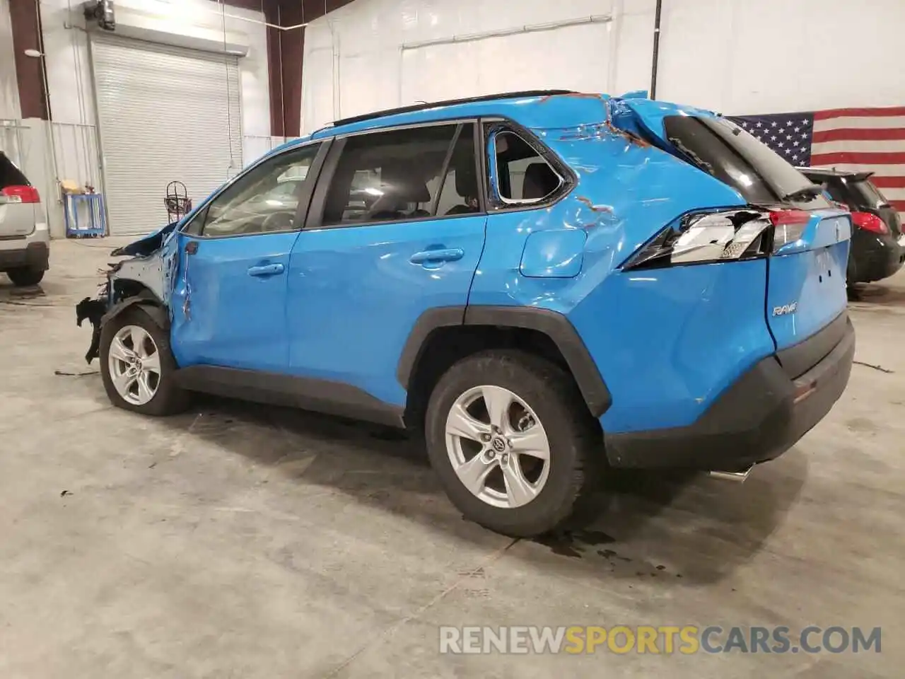 2 Photograph of a damaged car JTMP1RFV0KD027567 TOYOTA RAV4 2019