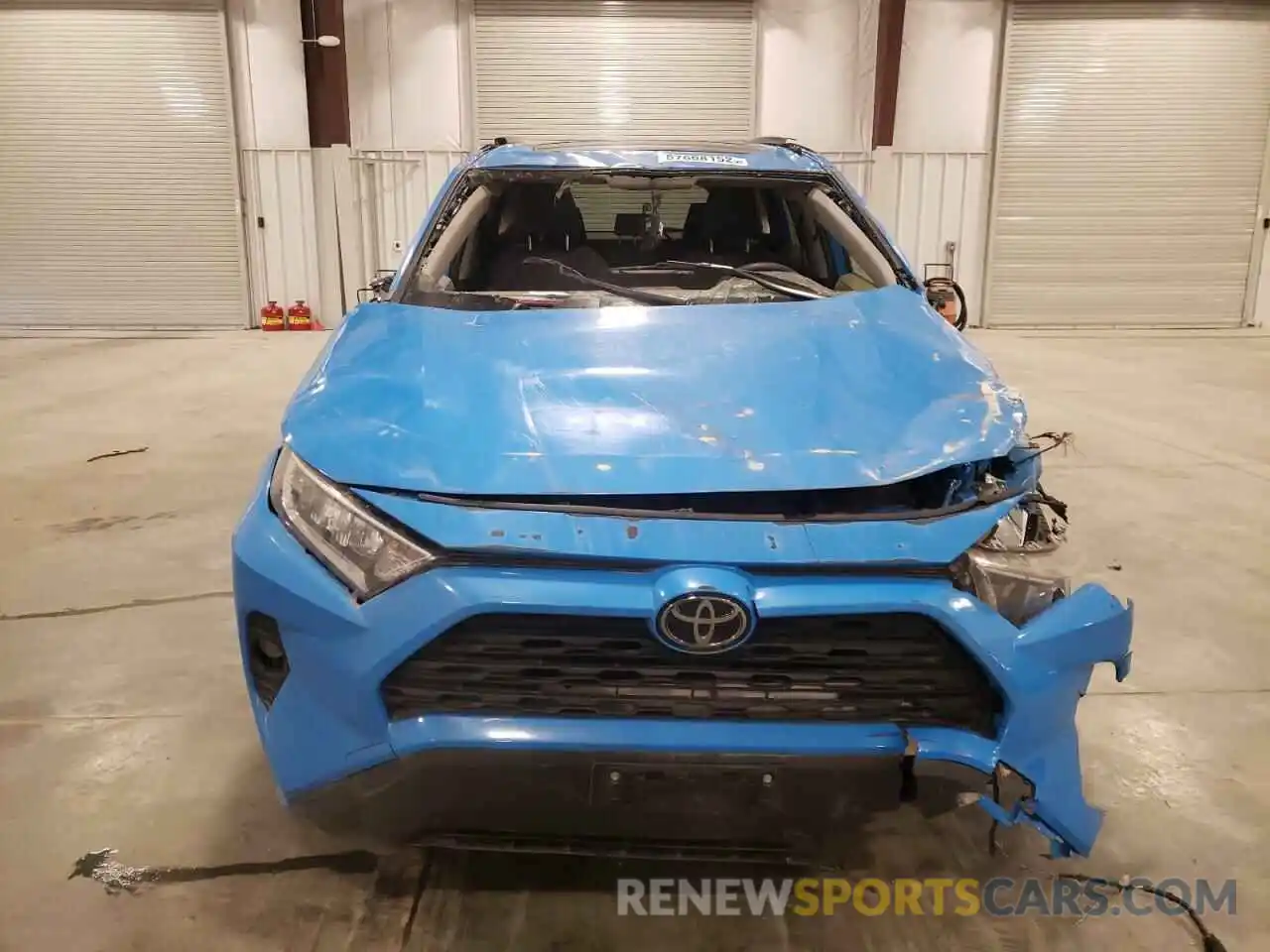 5 Photograph of a damaged car JTMP1RFV0KD027567 TOYOTA RAV4 2019