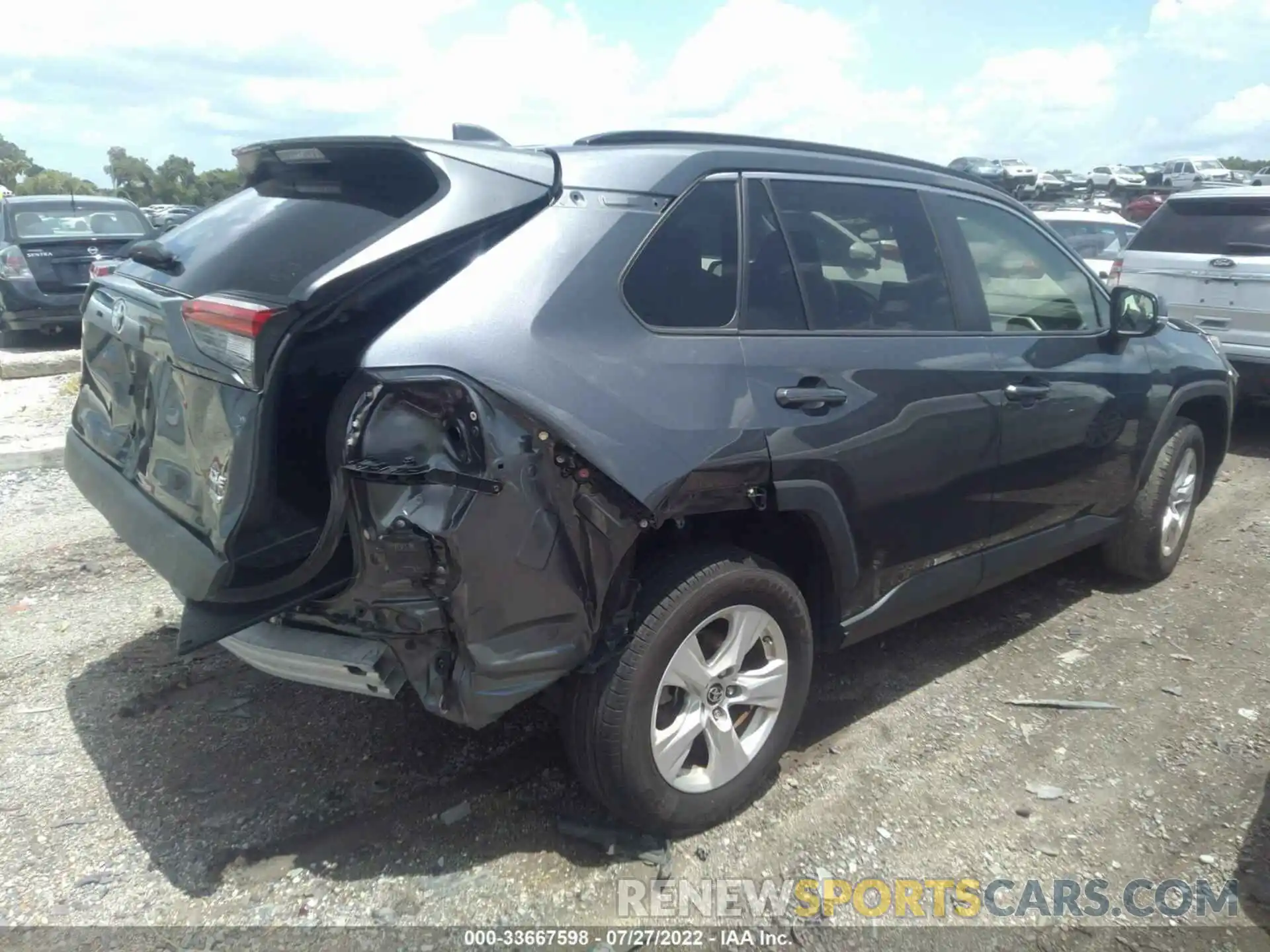 4 Photograph of a damaged car JTMP1RFV0KD028993 TOYOTA RAV4 2019