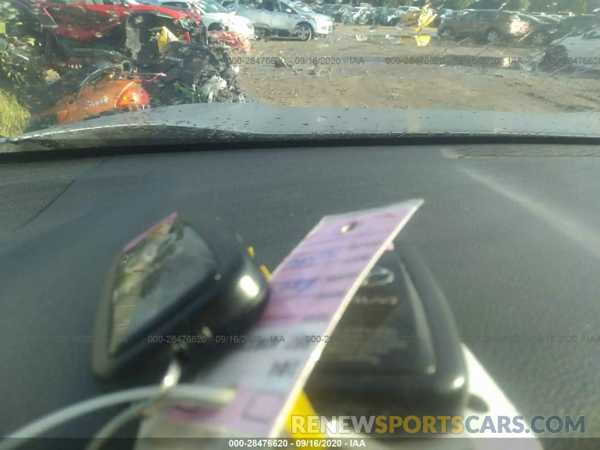 11 Photograph of a damaged car JTMP1RFV0KD033014 TOYOTA RAV4 2019