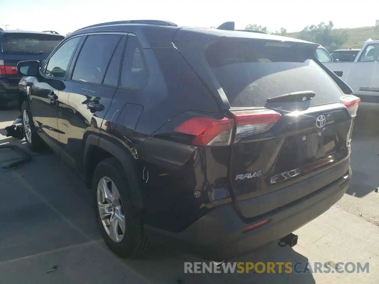 3 Photograph of a damaged car JTMP1RFV0KD038746 TOYOTA RAV4 2019