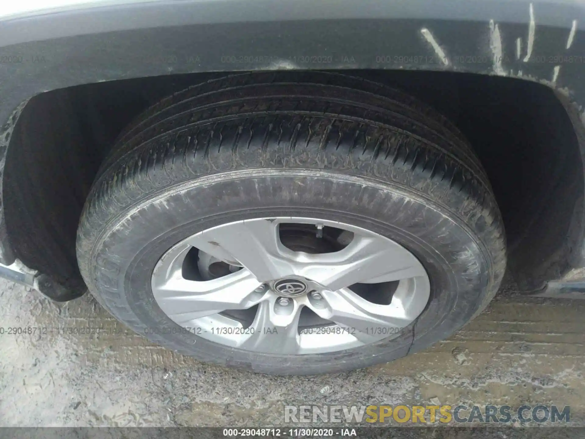 12 Photograph of a damaged car JTMP1RFV0KD043252 TOYOTA RAV4 2019