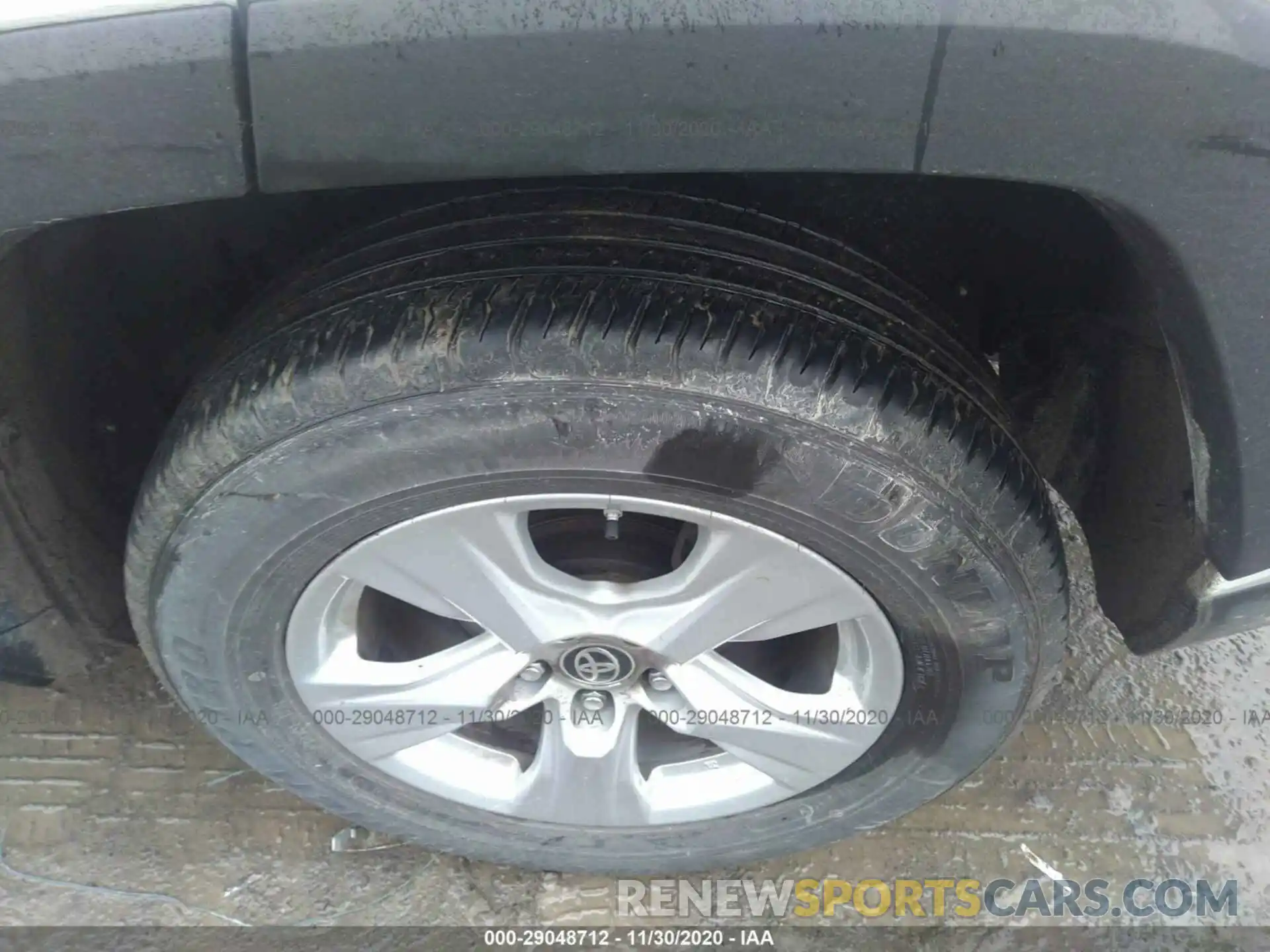 13 Photograph of a damaged car JTMP1RFV0KD043252 TOYOTA RAV4 2019